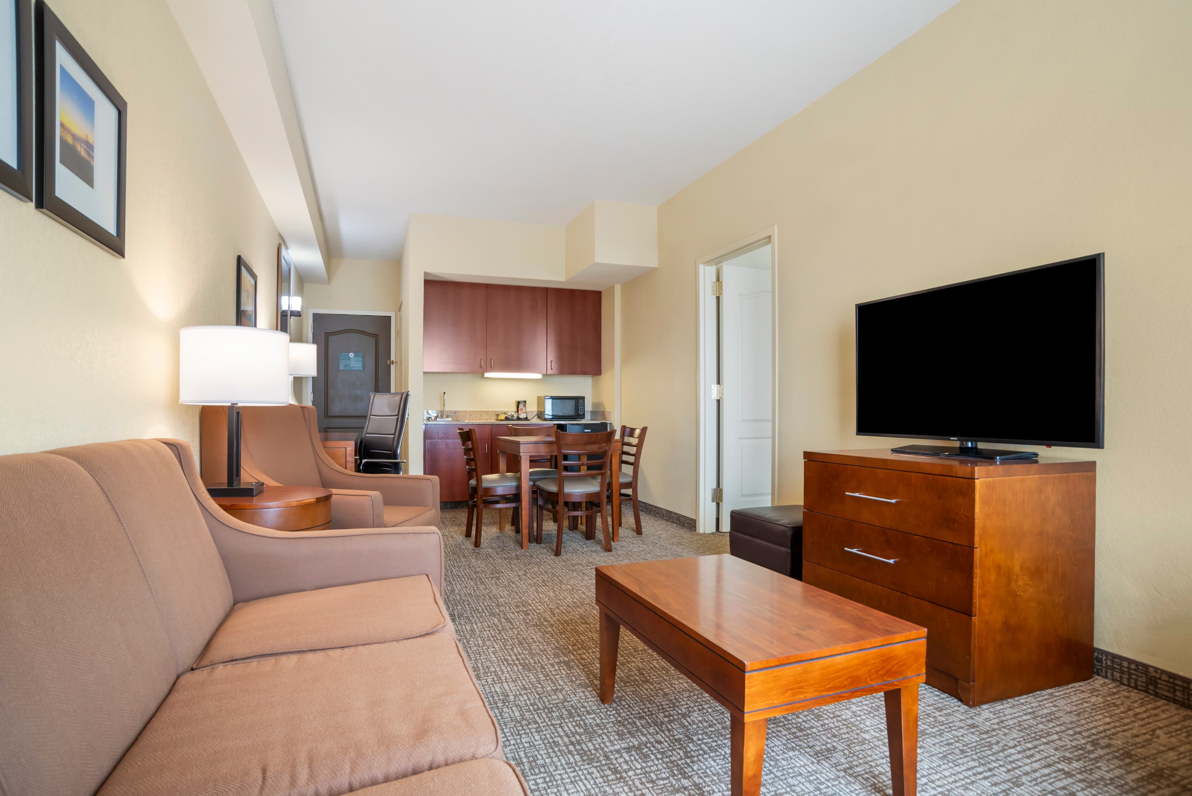 Comfort Inn & Suites Daphne Spanish Fort - Mobile East - Image 4