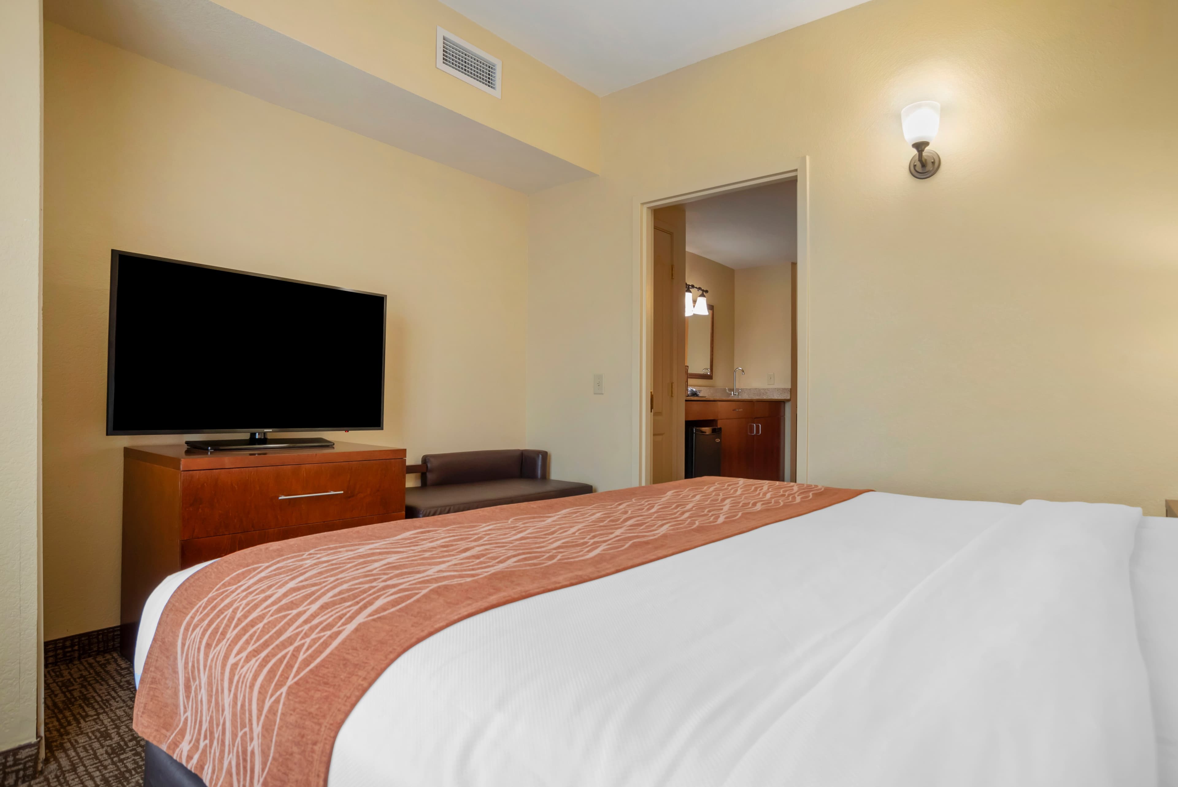 Comfort Inn & Suites Daphne Spanish Fort - Mobile East — 26