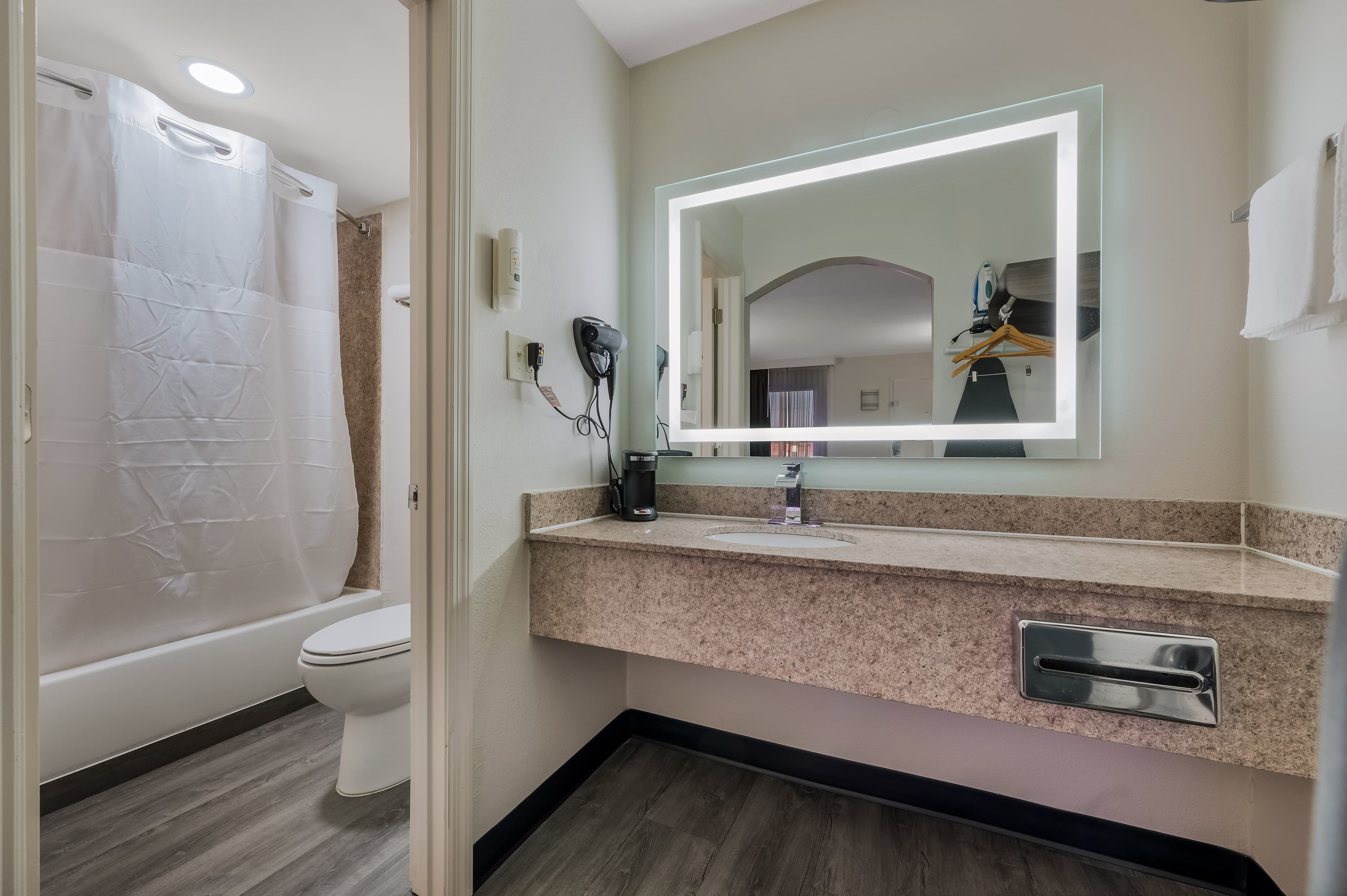 Quality Inn Gadsden - Attalla - Image 5