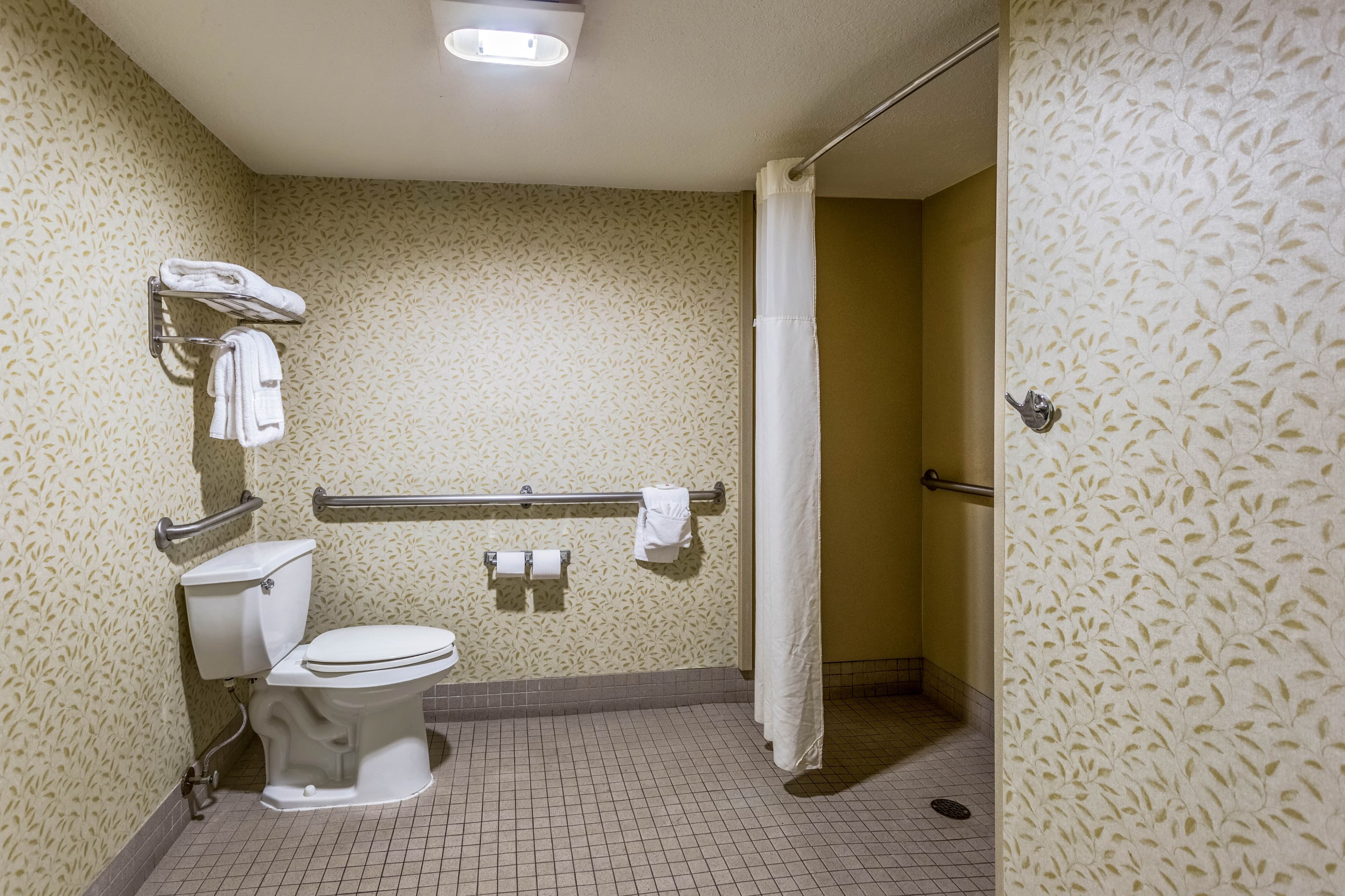Clarion Pointe Huntsville Research Park — 17