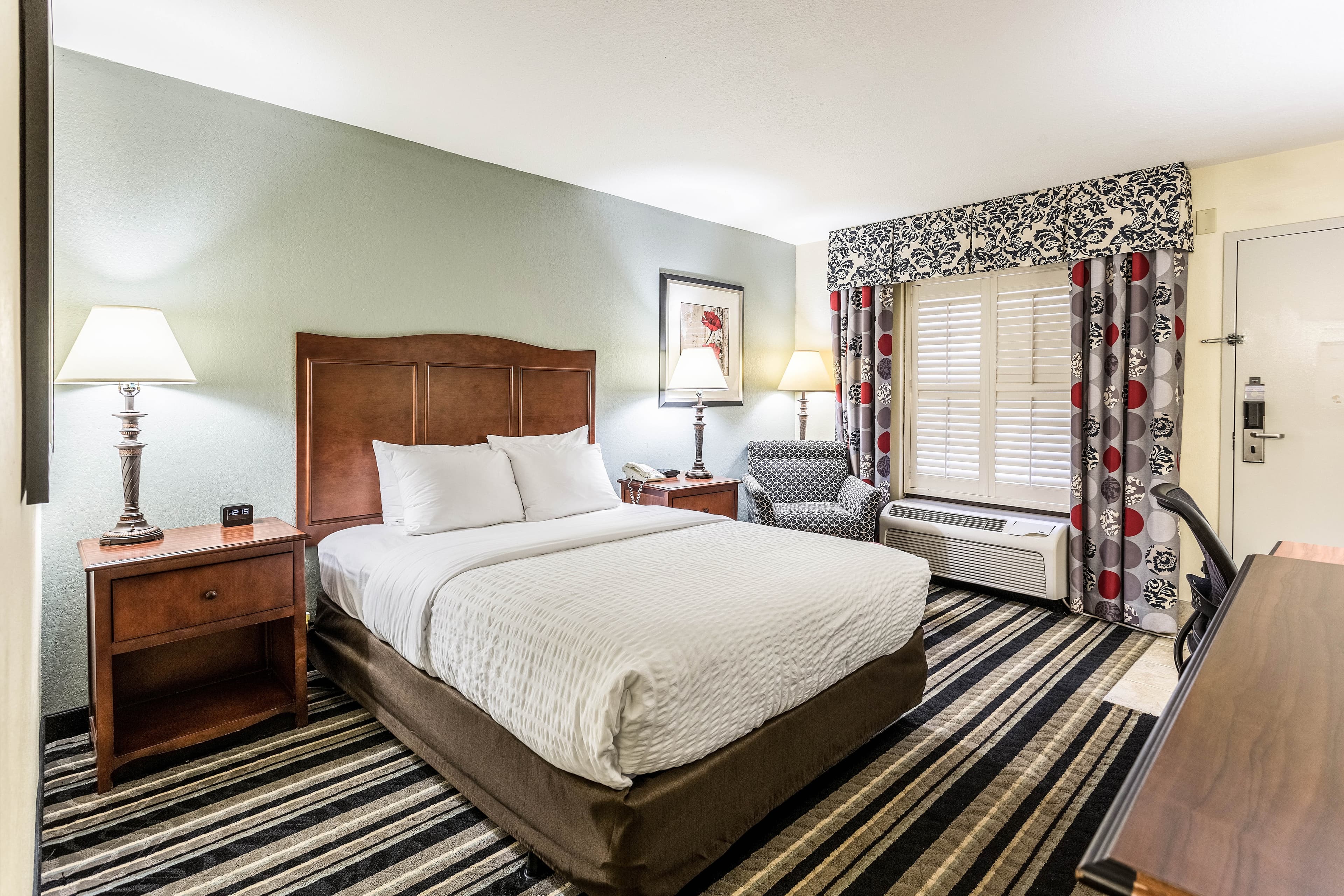 Clarion Pointe Huntsville Research Park — 2