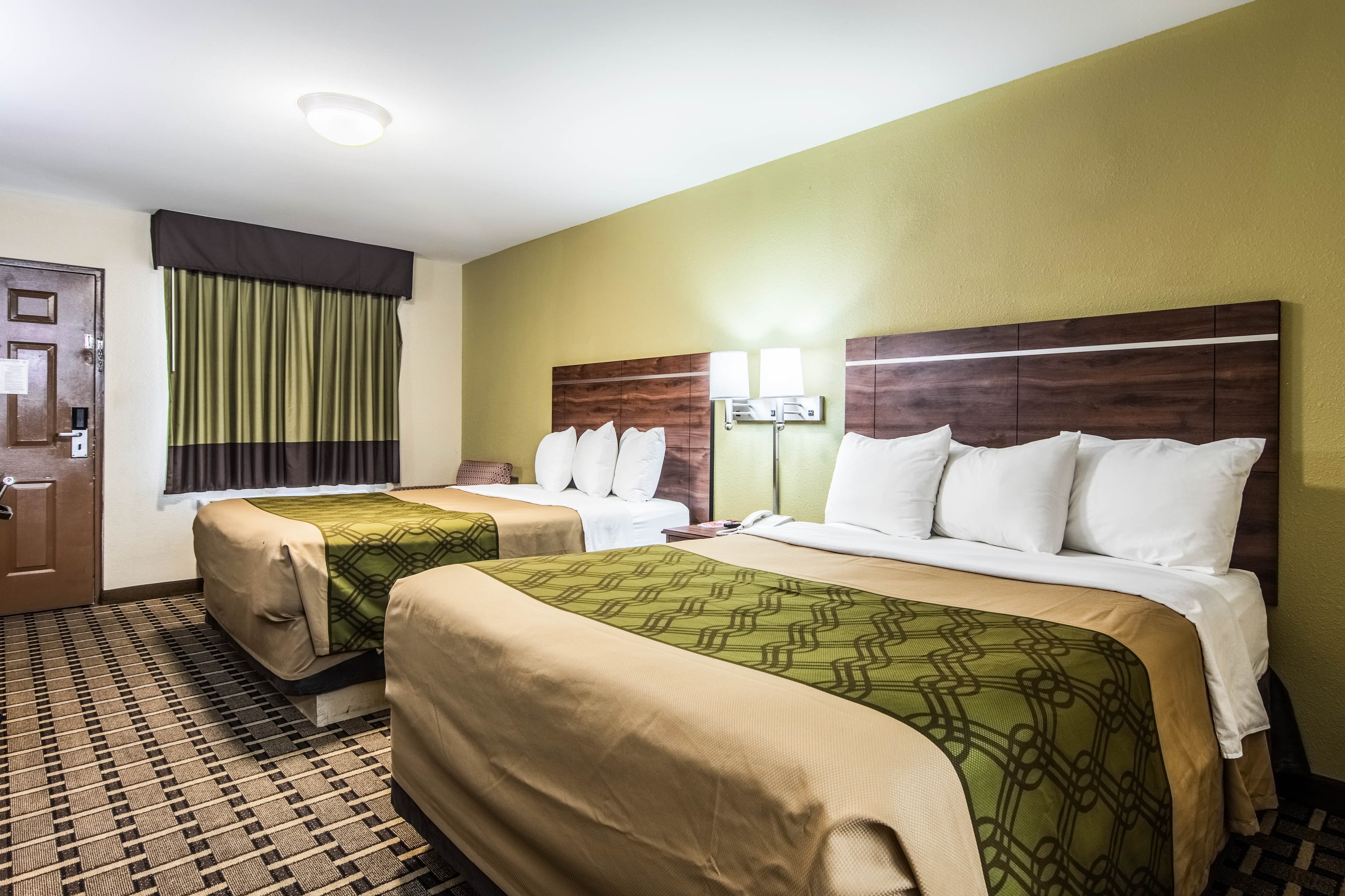 Econo Lodge Jasper — 19