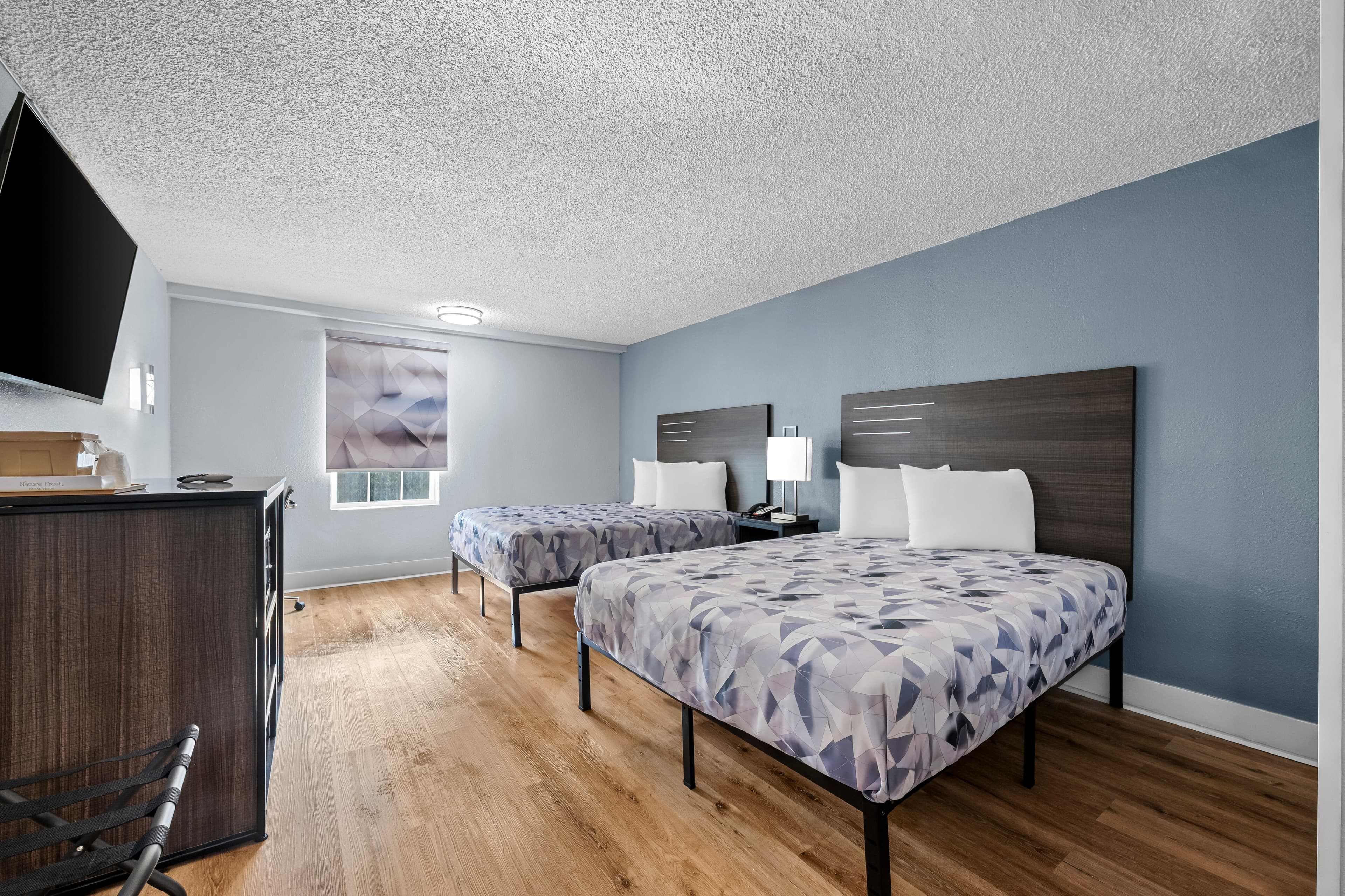 Econo Lodge Montgomery South I-65 — 7