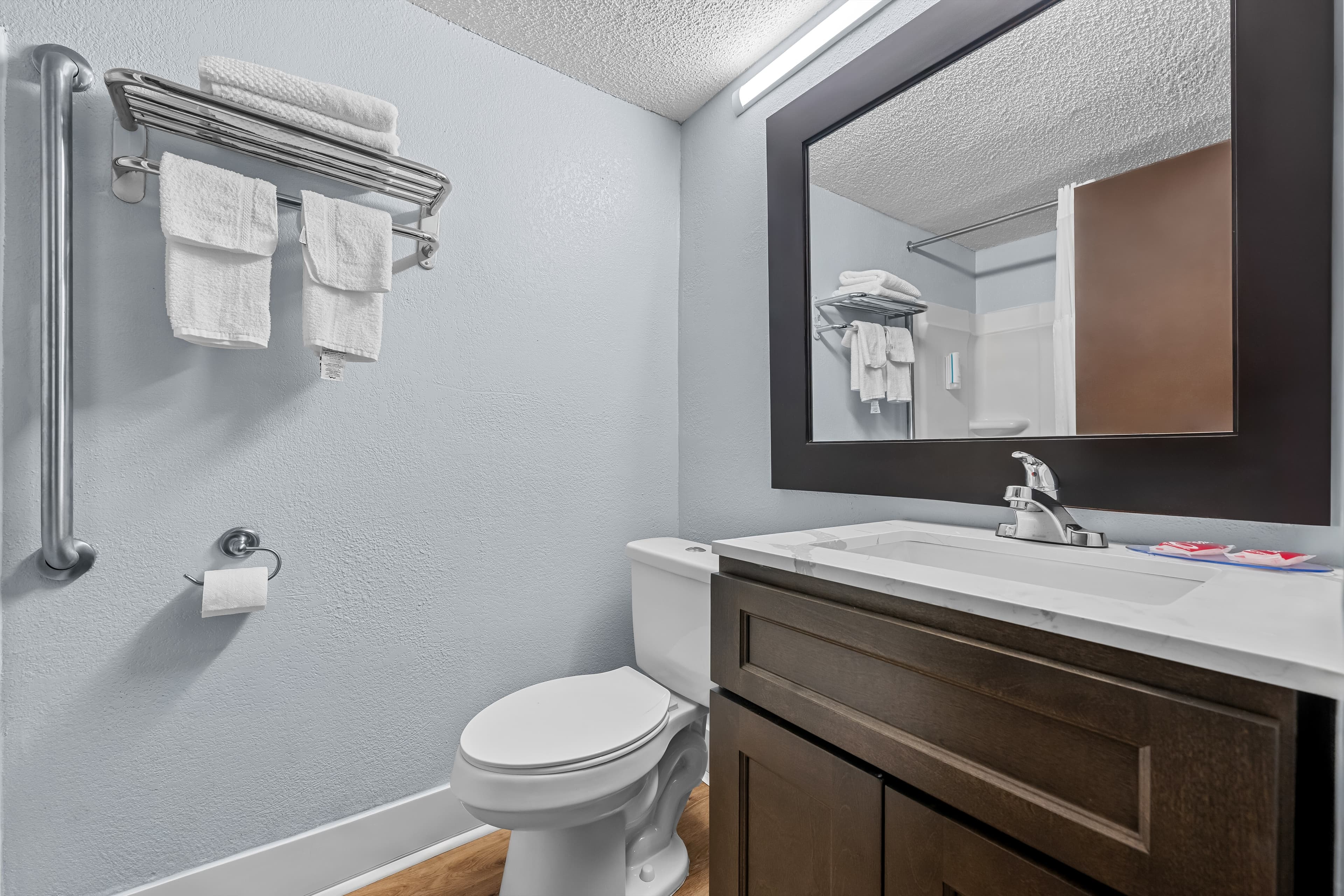 Econo Lodge Montgomery South I-65 — 15