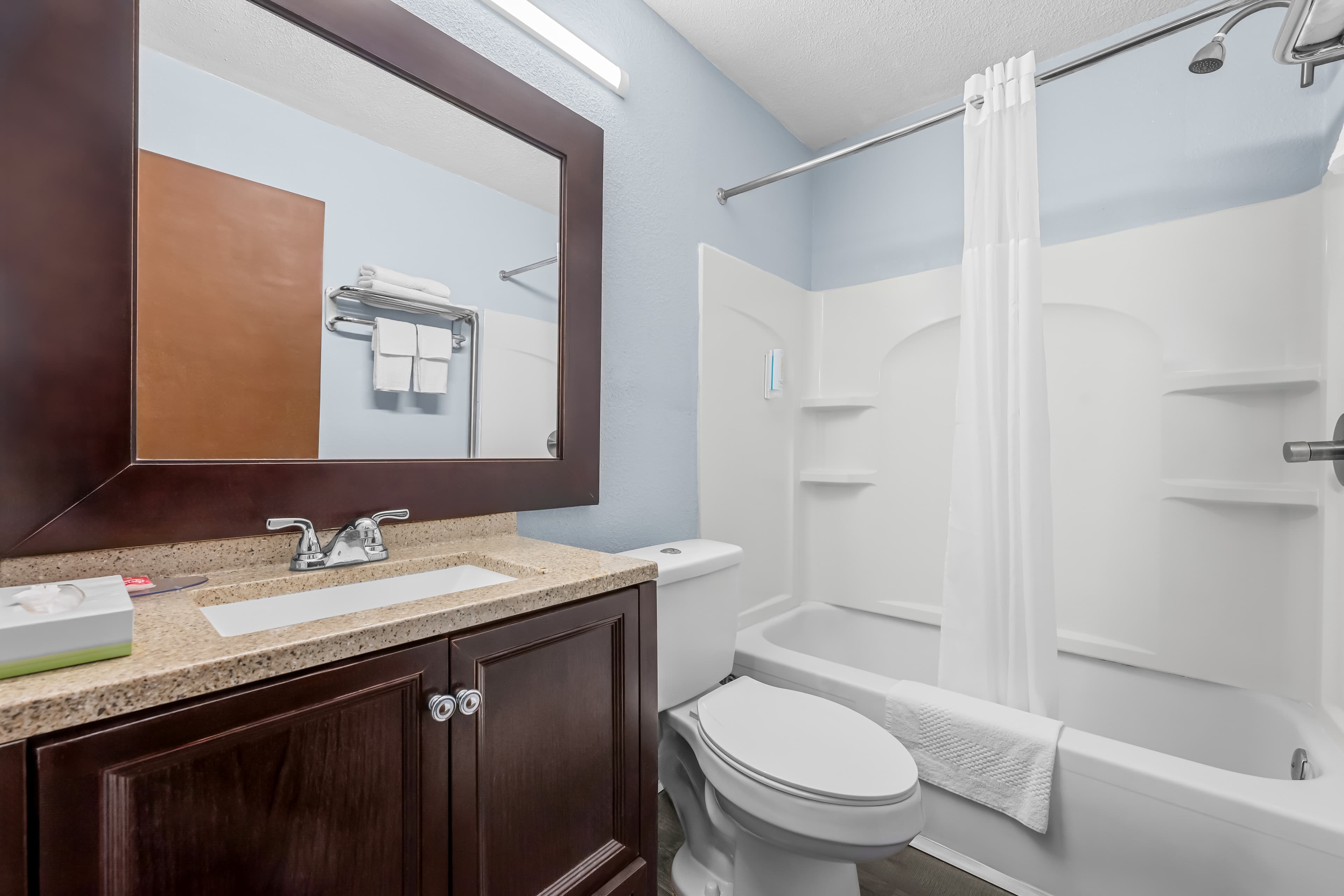 Econo Lodge Montgomery South I-65 — 6
