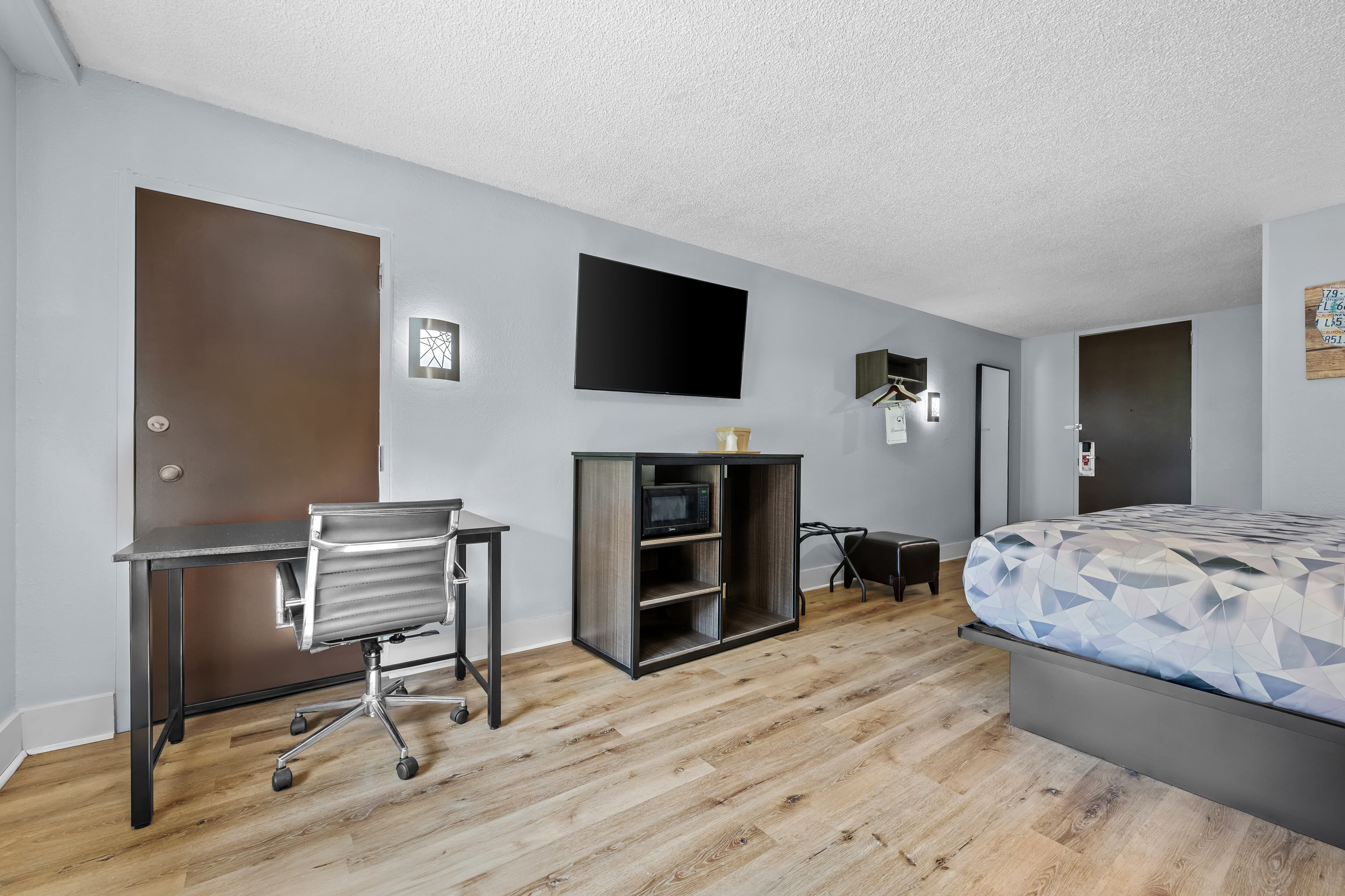Econo Lodge Montgomery South I-65 — 19