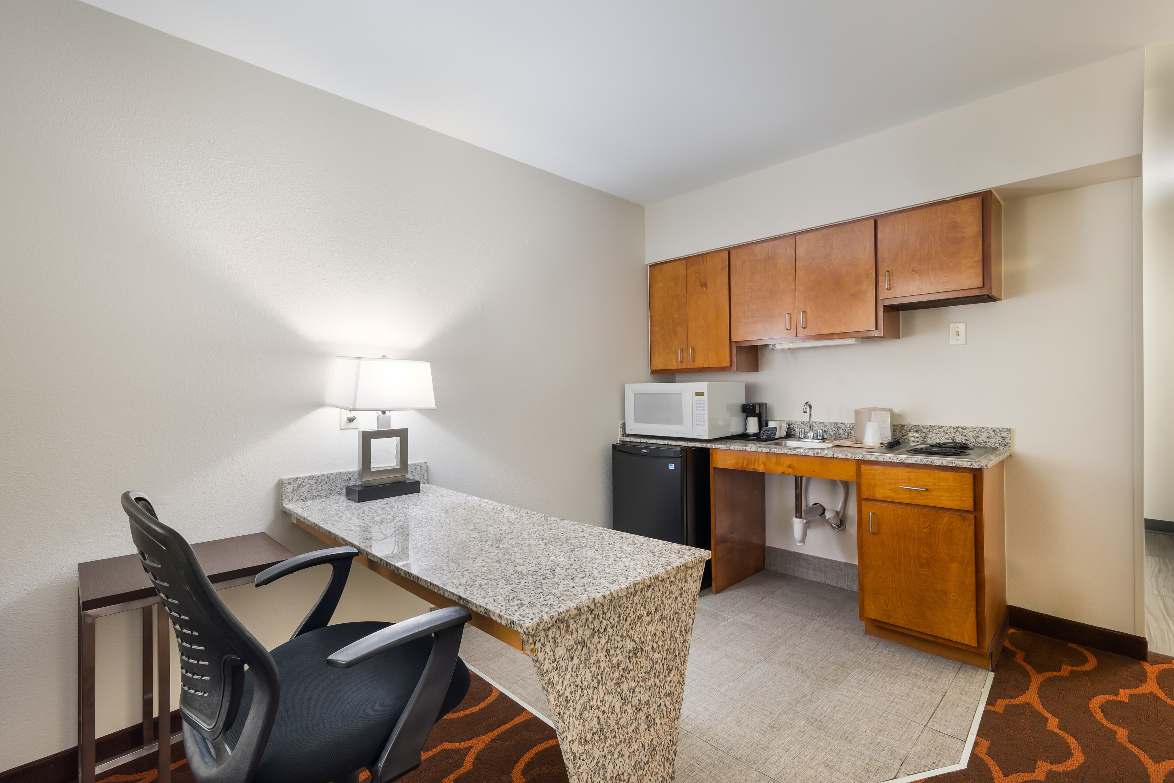 Quality Inn & Suites Huntsville Research Park Area — 6