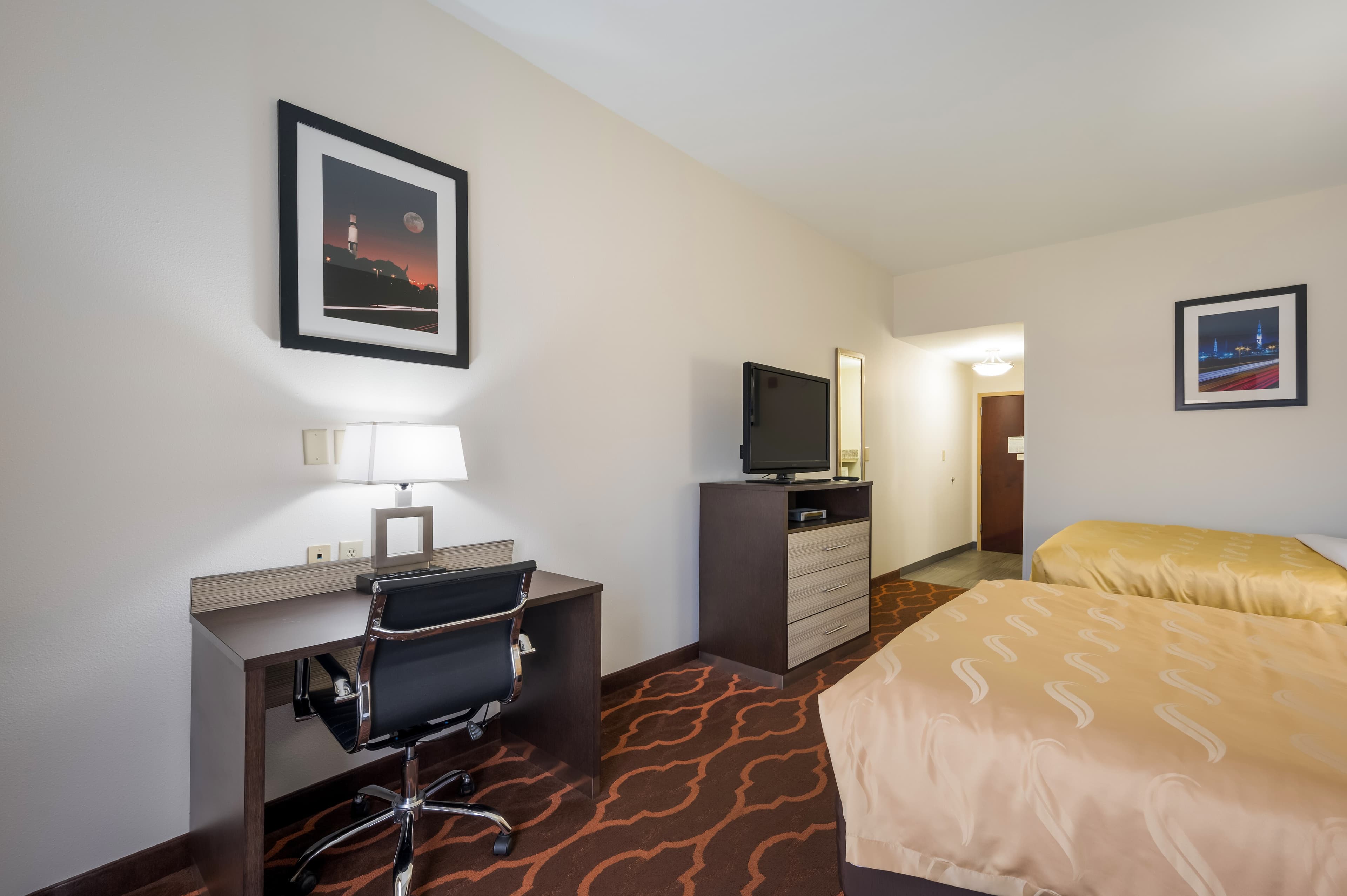 Quality Inn & Suites Huntsville Research Park Area — 16