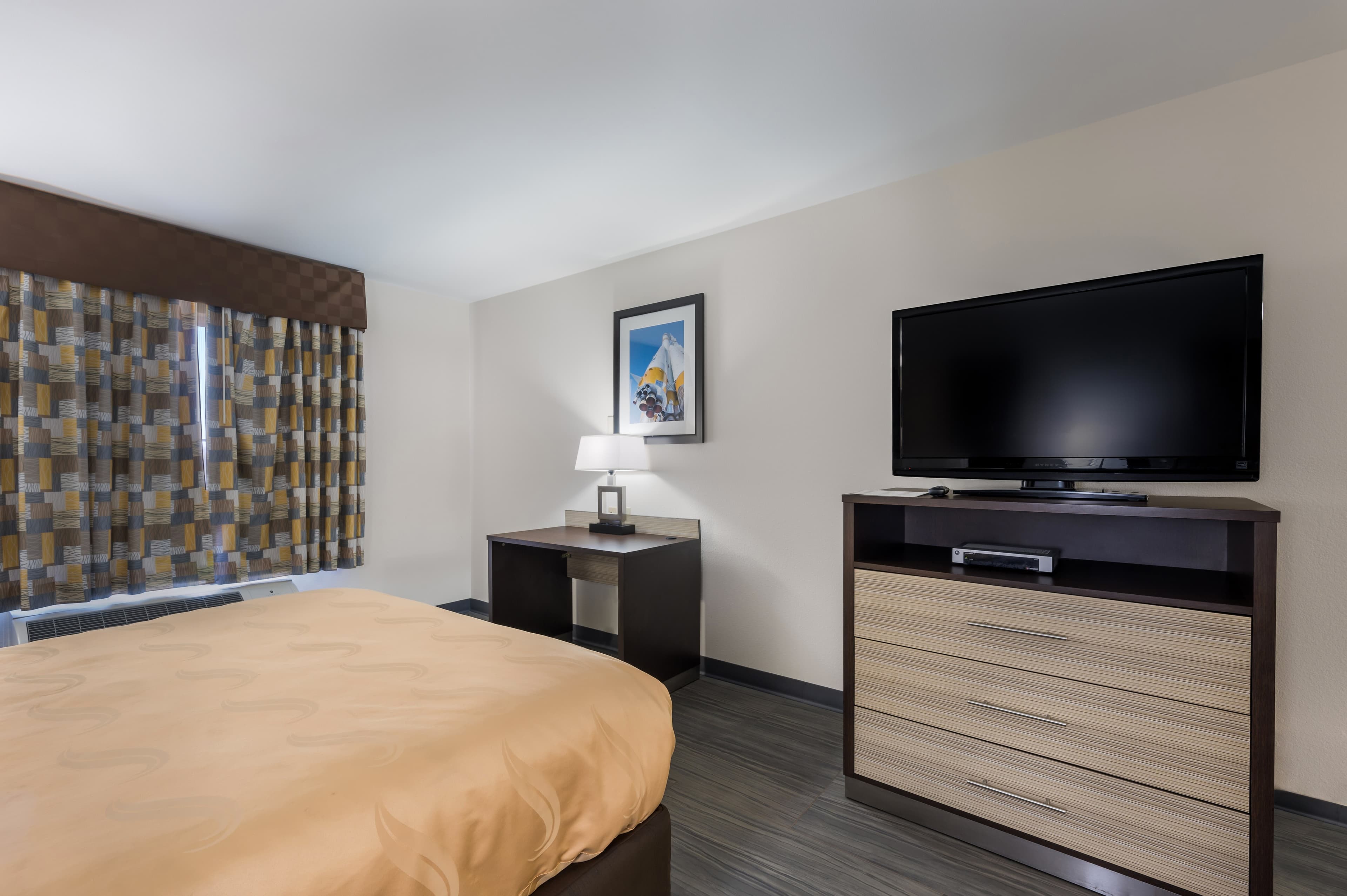 Quality Inn & Suites Huntsville Research Park Area — 18