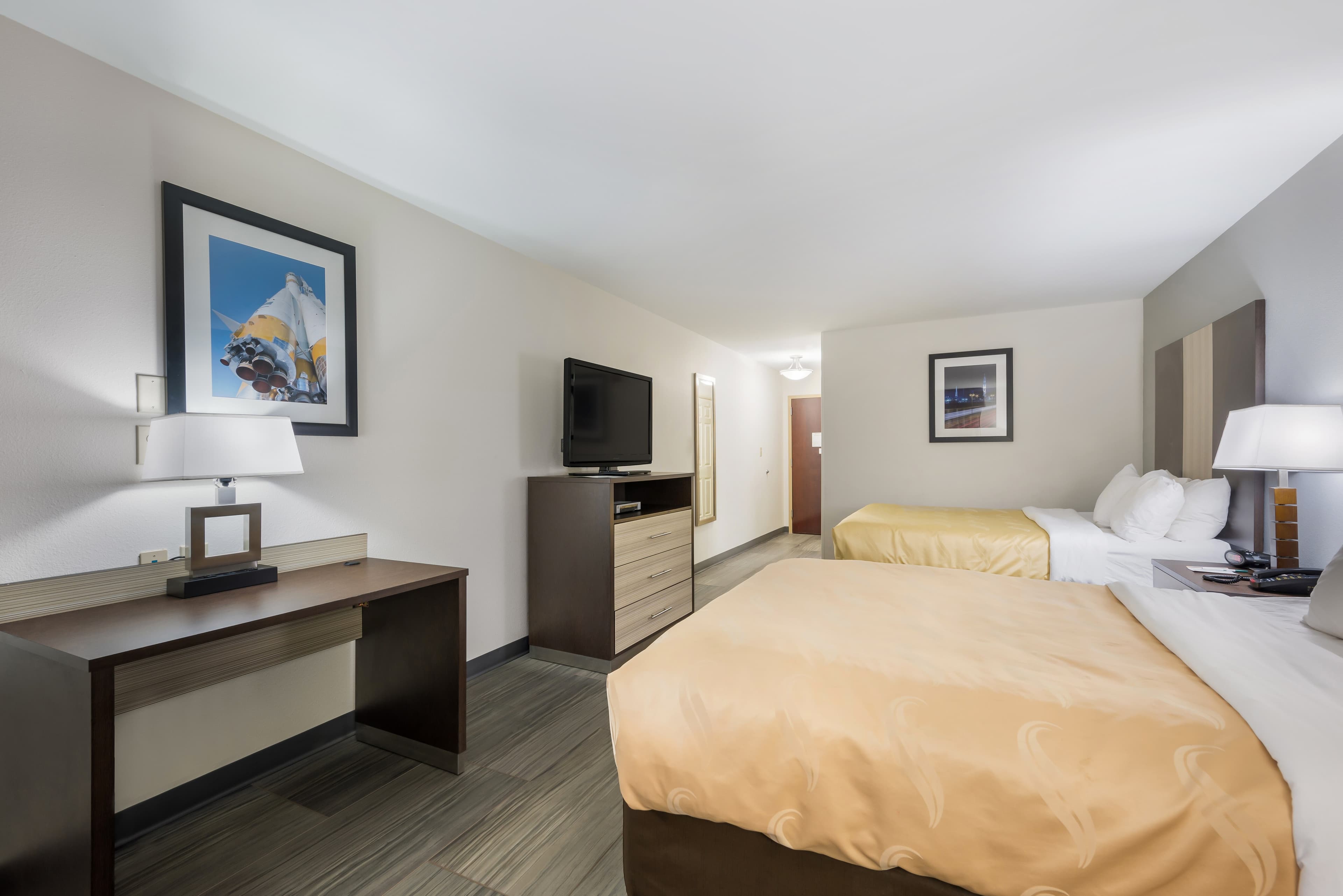 Quality Inn & Suites Huntsville Research Park Area — 19
