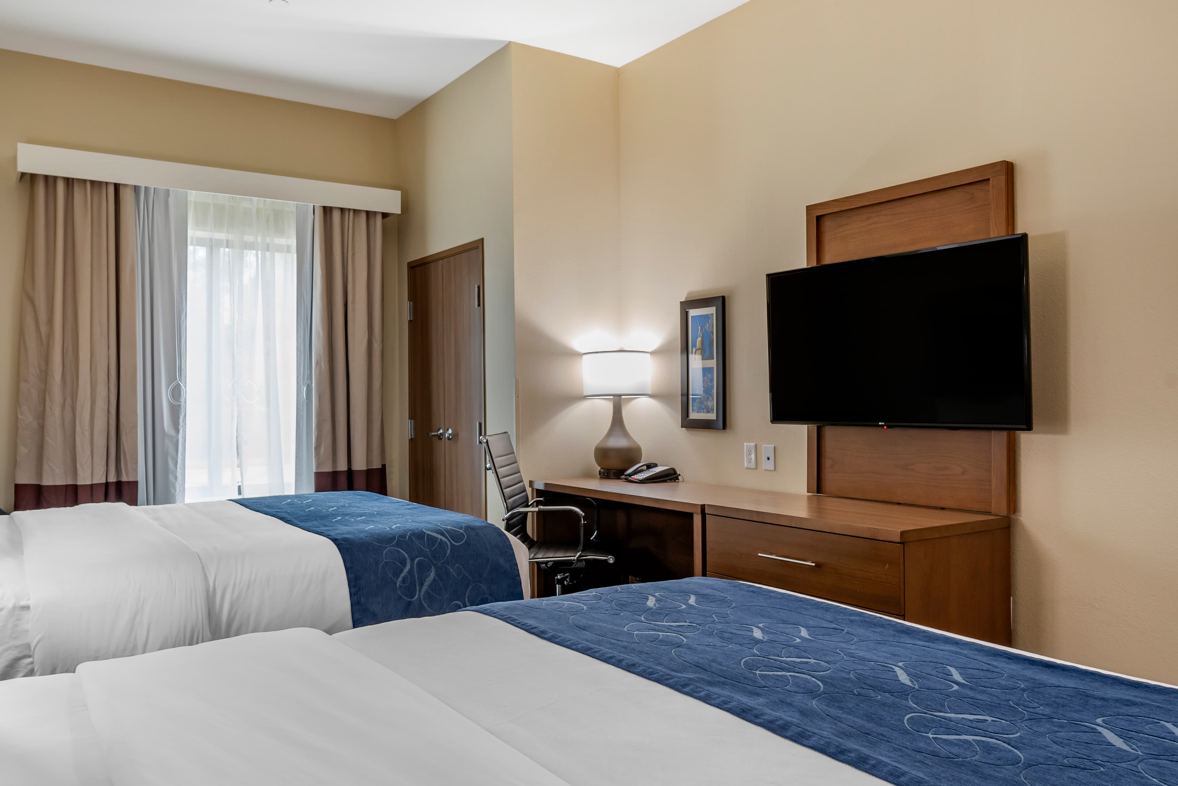 Comfort Inn & Suites Downtown near University — 27