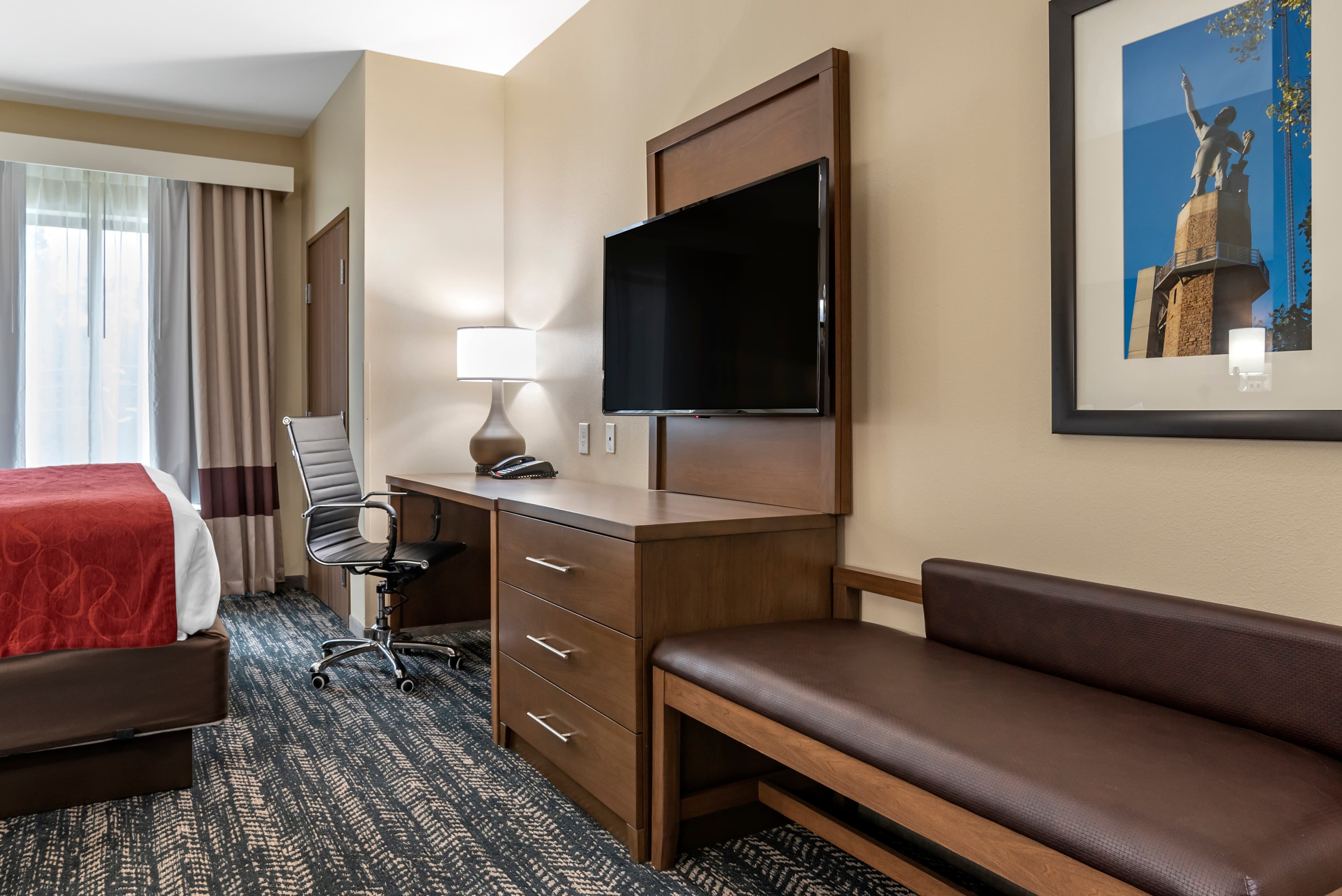 Comfort Inn & Suites Downtown near University — 35
