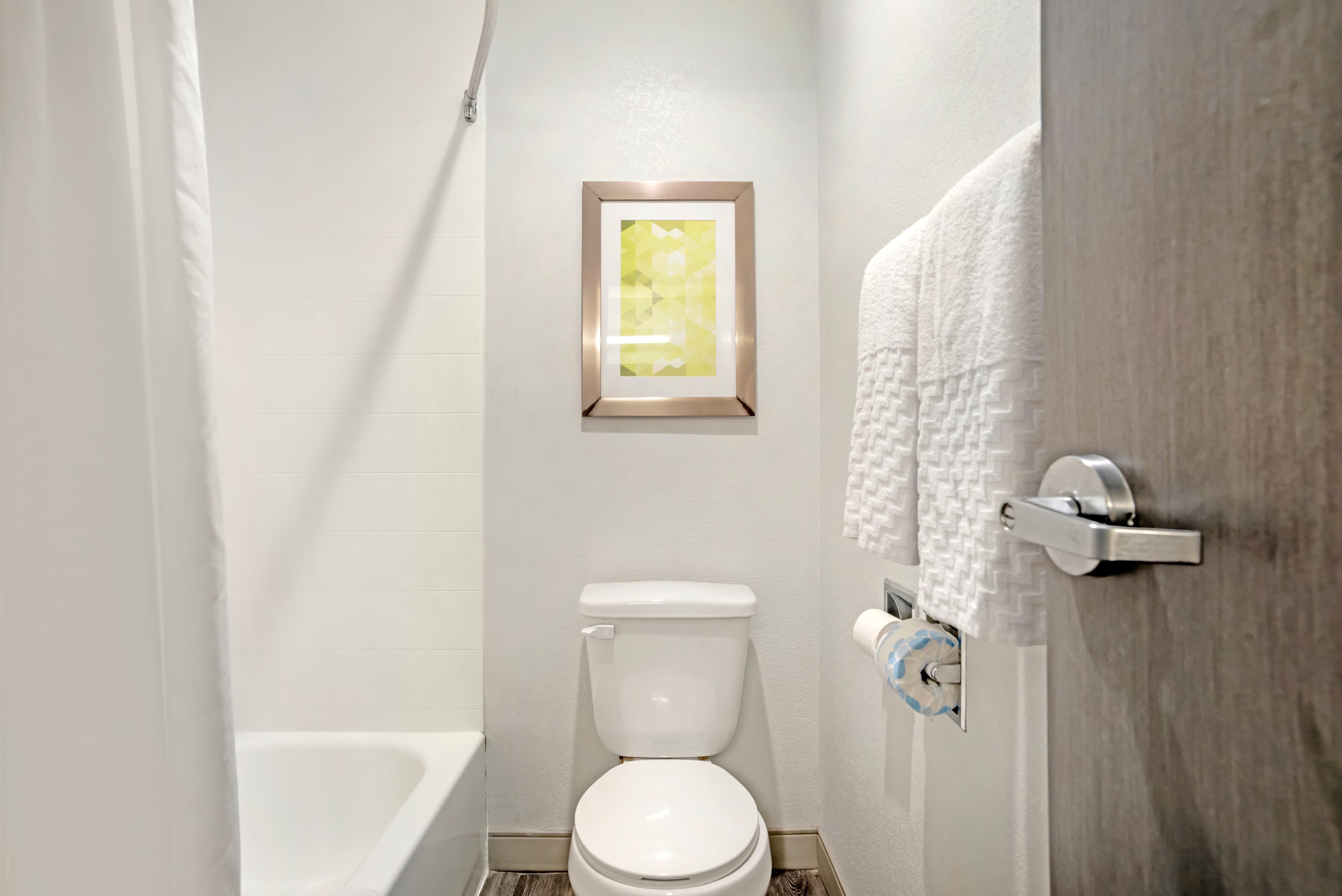 Country Inn & Suites by Radisson, Montgomery East I-85 — 13