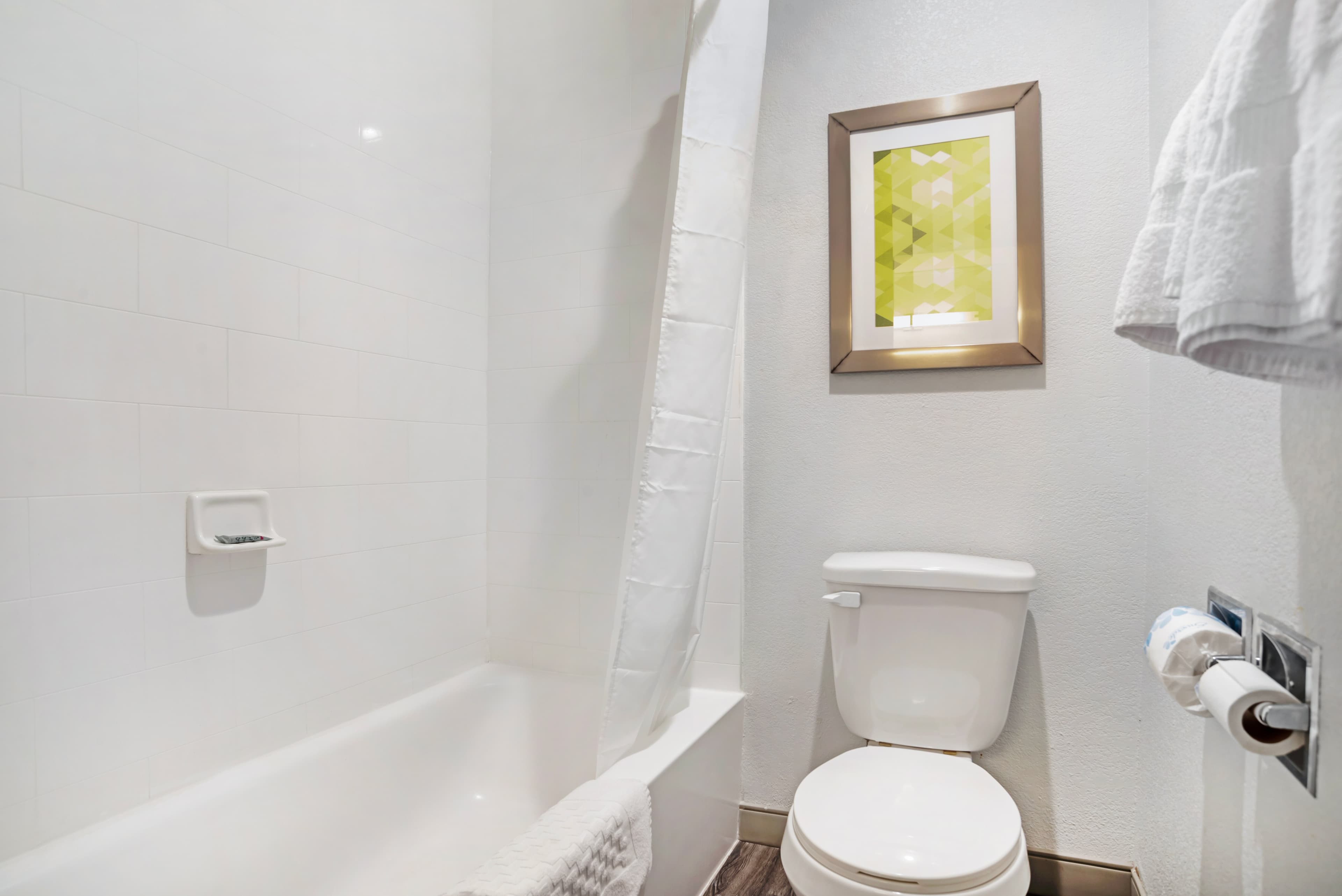 Country Inn & Suites by Radisson, Montgomery East I-85 — 28