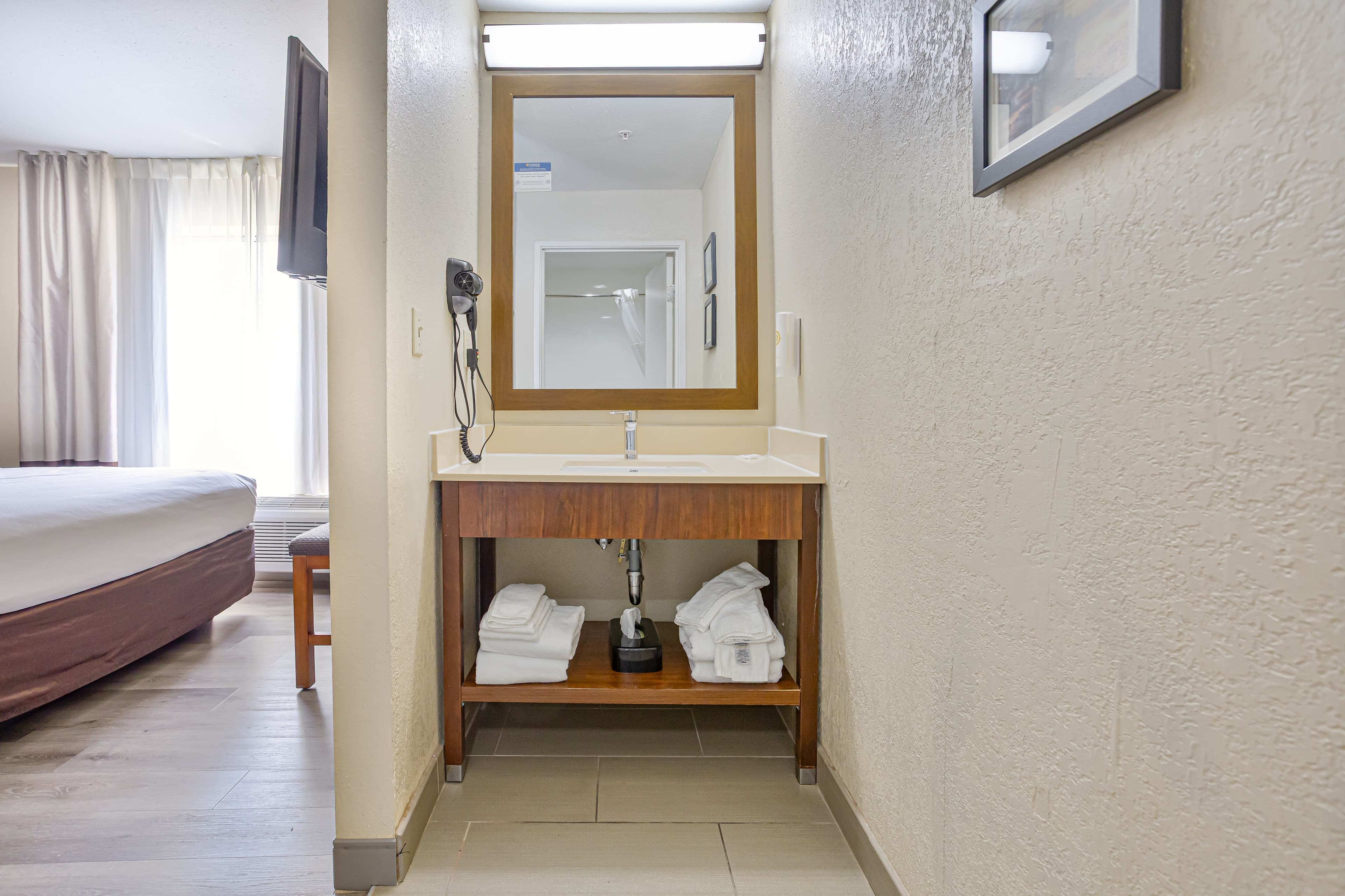 Comfort Inn & Suites Montgomery East Carmichael Rd — 15