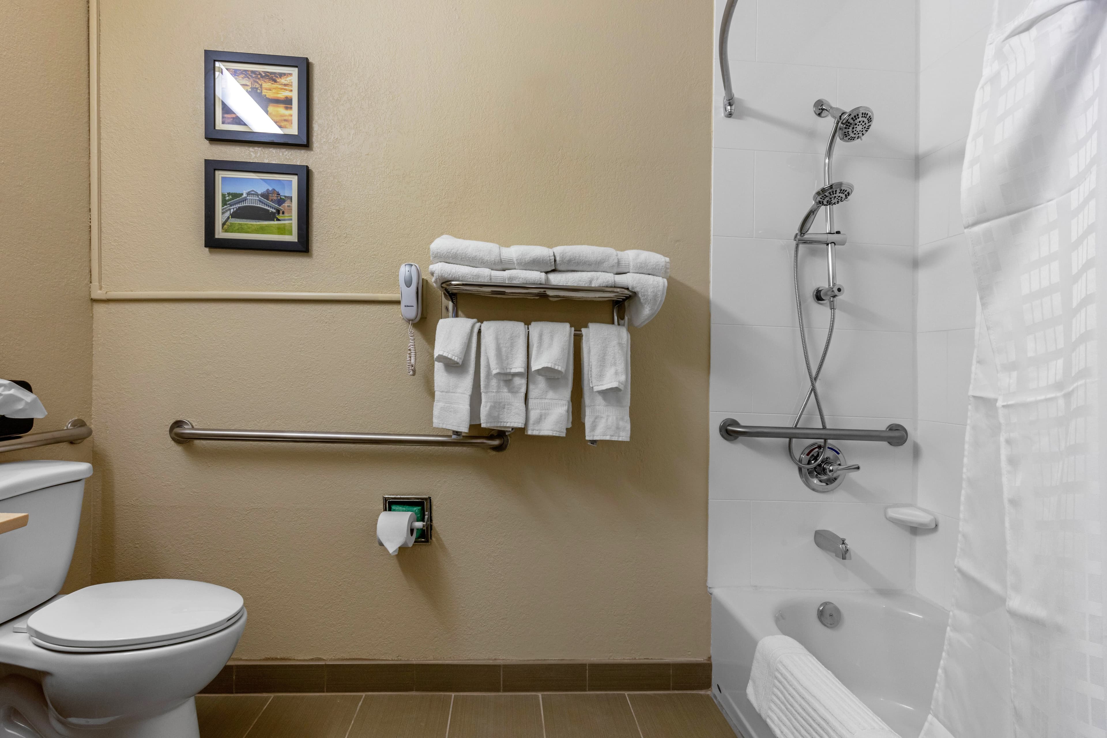 Comfort Inn & Suites Montgomery East Carmichael Rd - Image 2