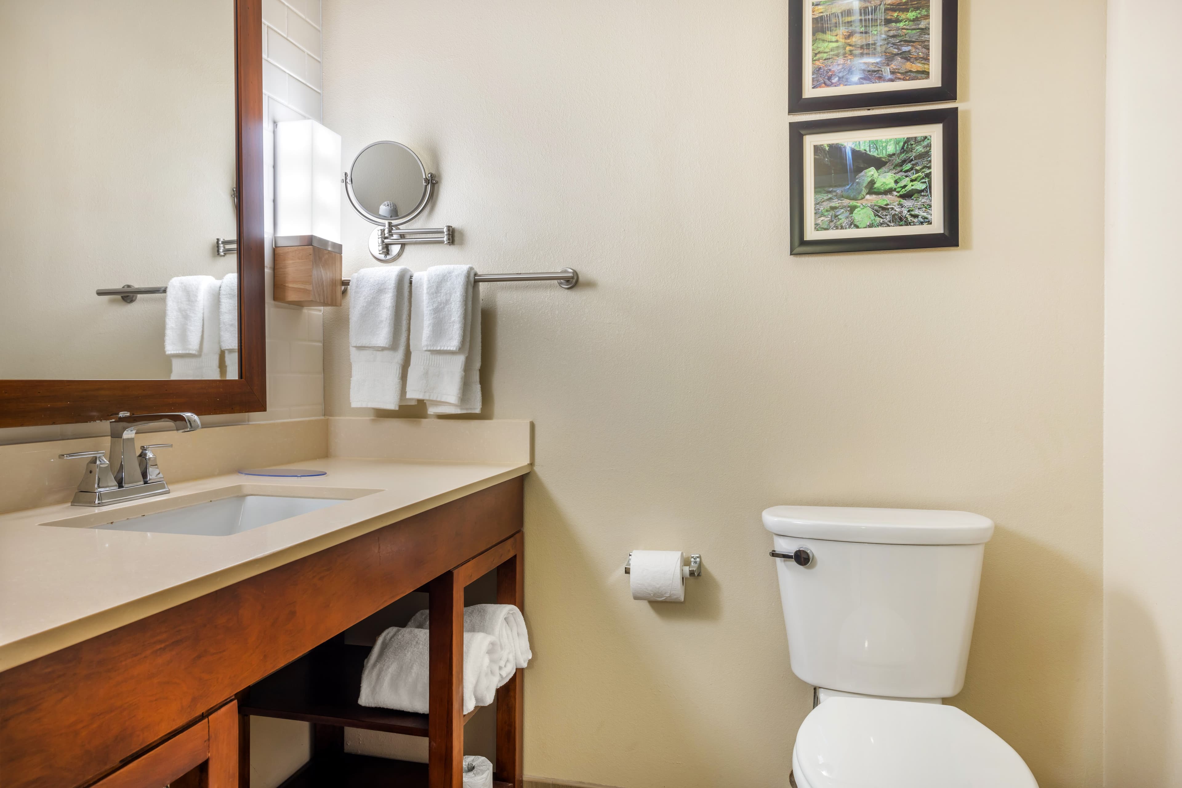 Comfort Inn & Suites At CrossPlex Village — 12
