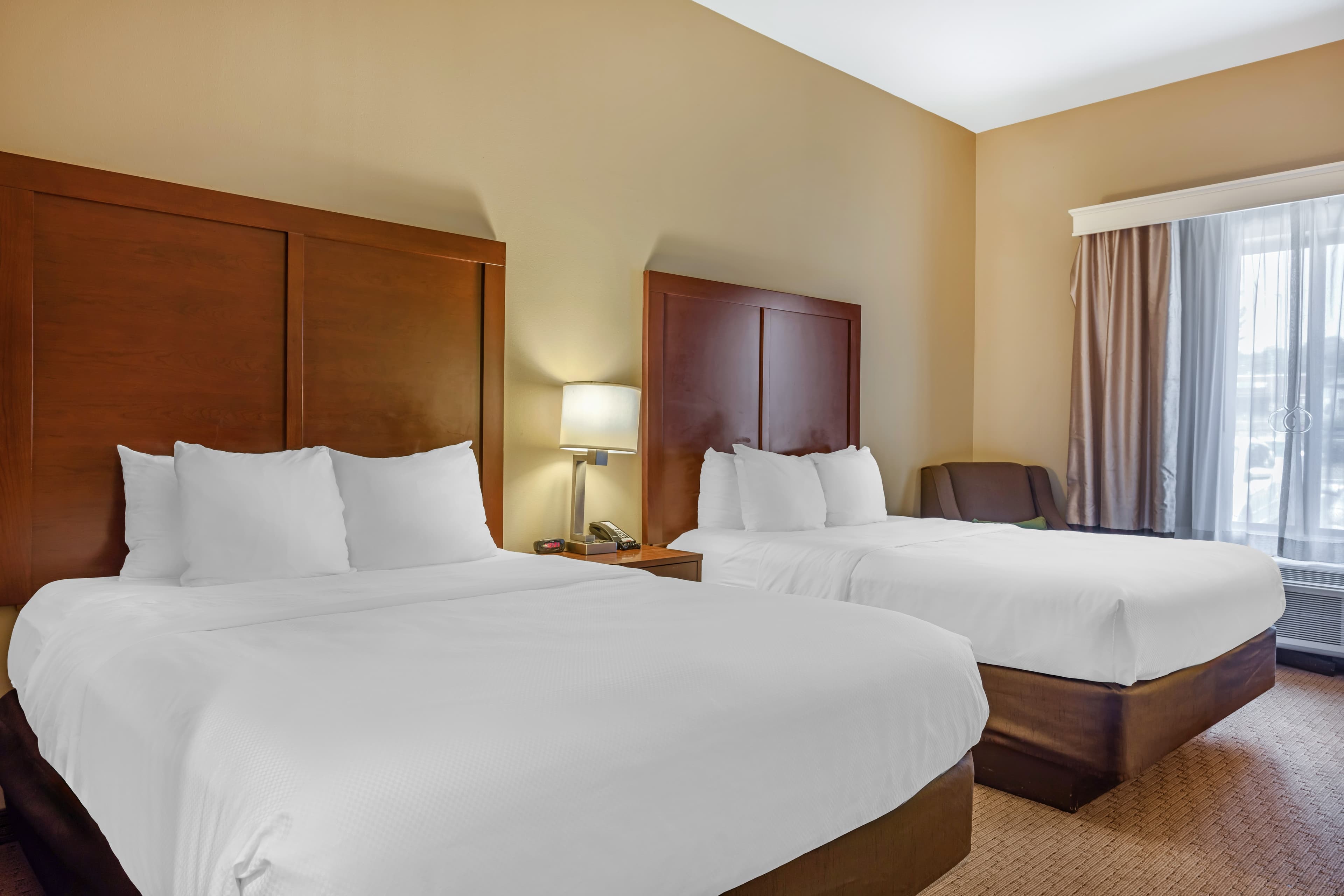 Comfort Inn & Suites At CrossPlex Village — 14