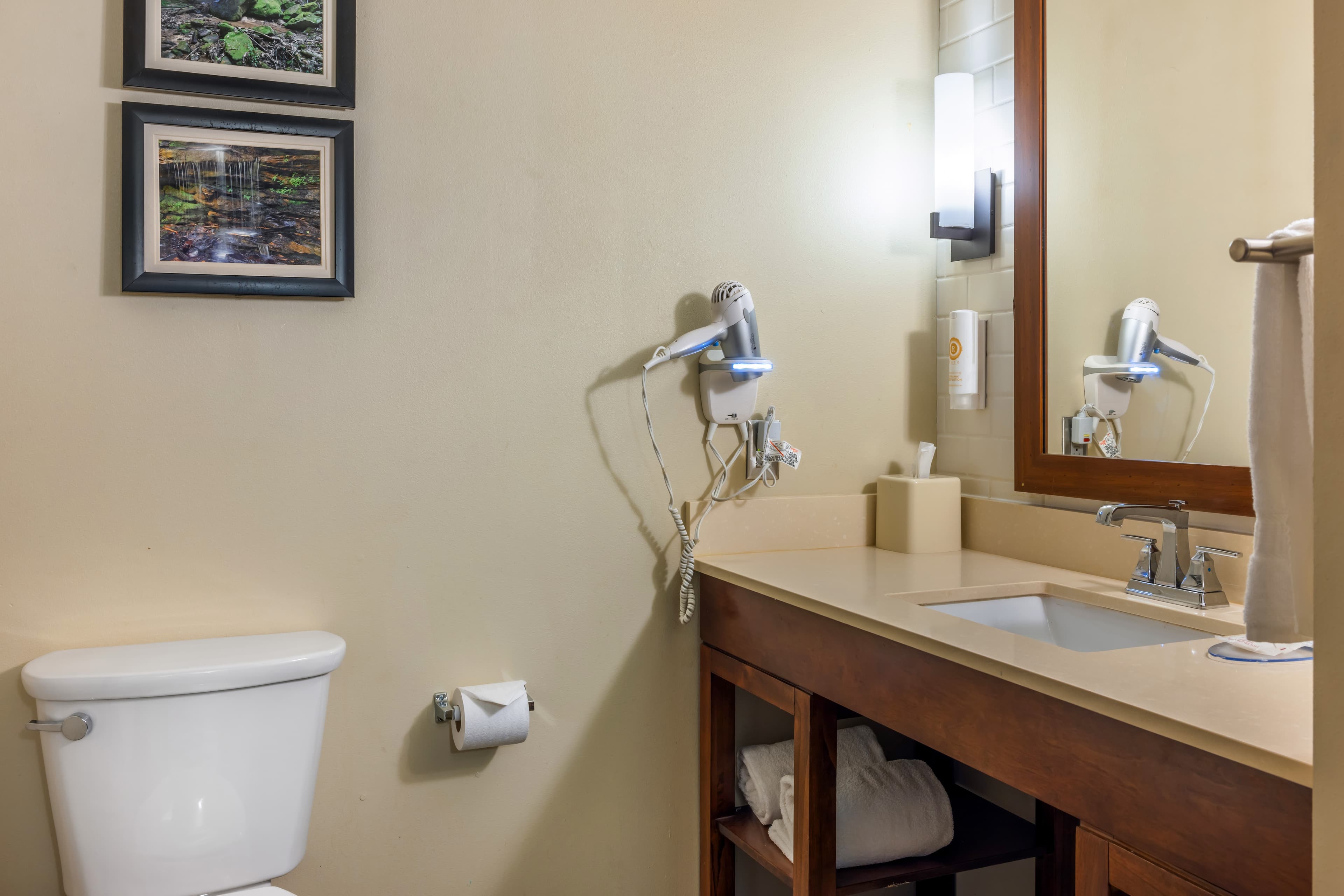 Comfort Inn & Suites At CrossPlex Village — 17