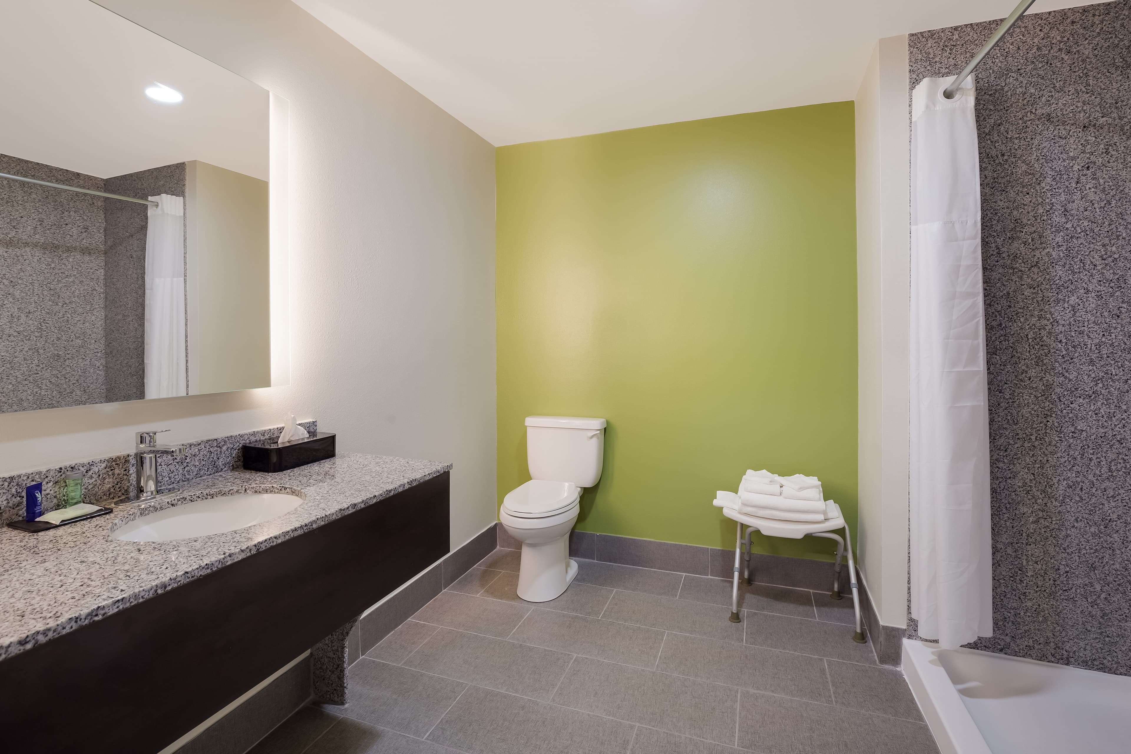 Sleep Inn & Suites North Mobile Saraland — 17
