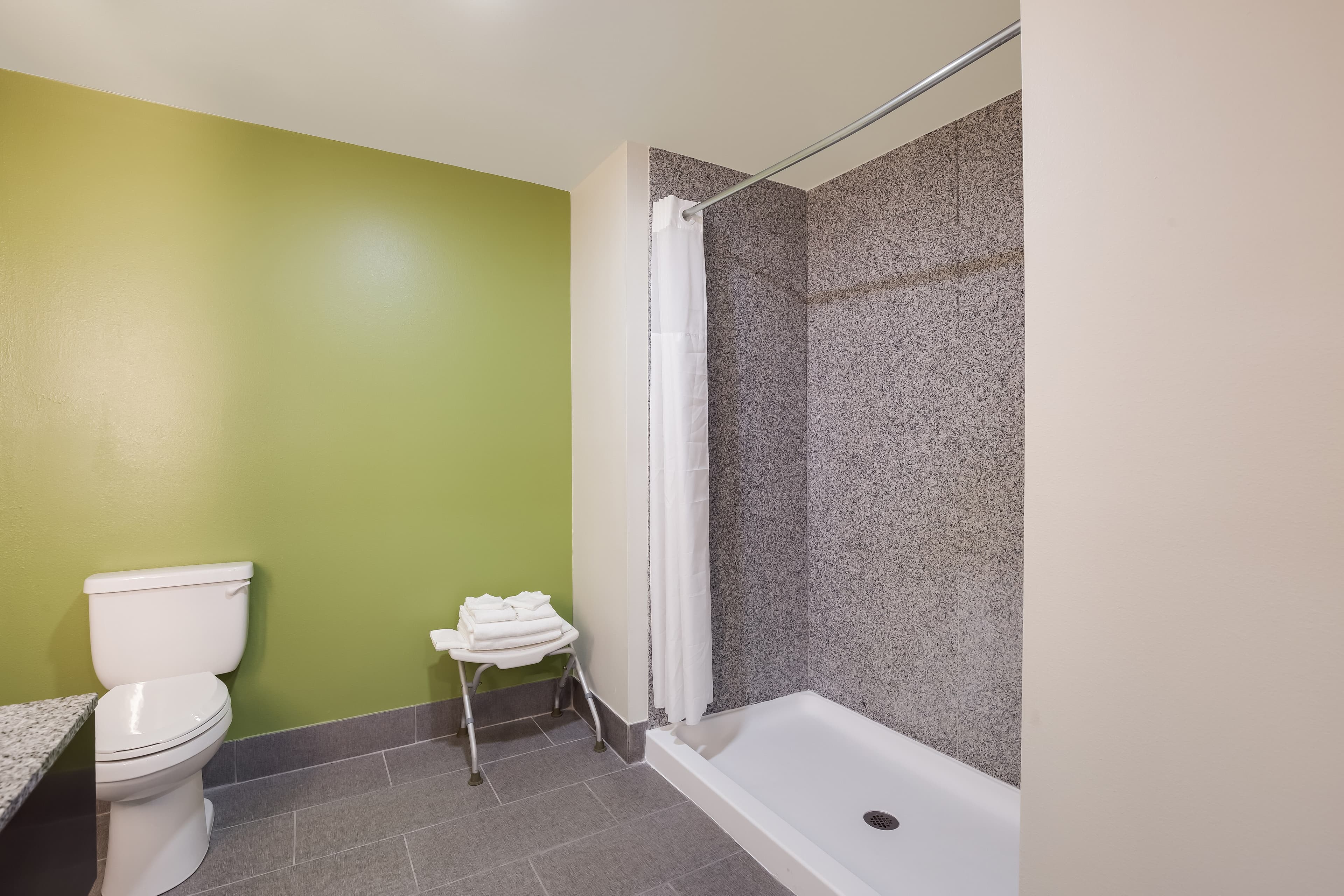 Sleep Inn & Suites North Mobile Saraland — 18