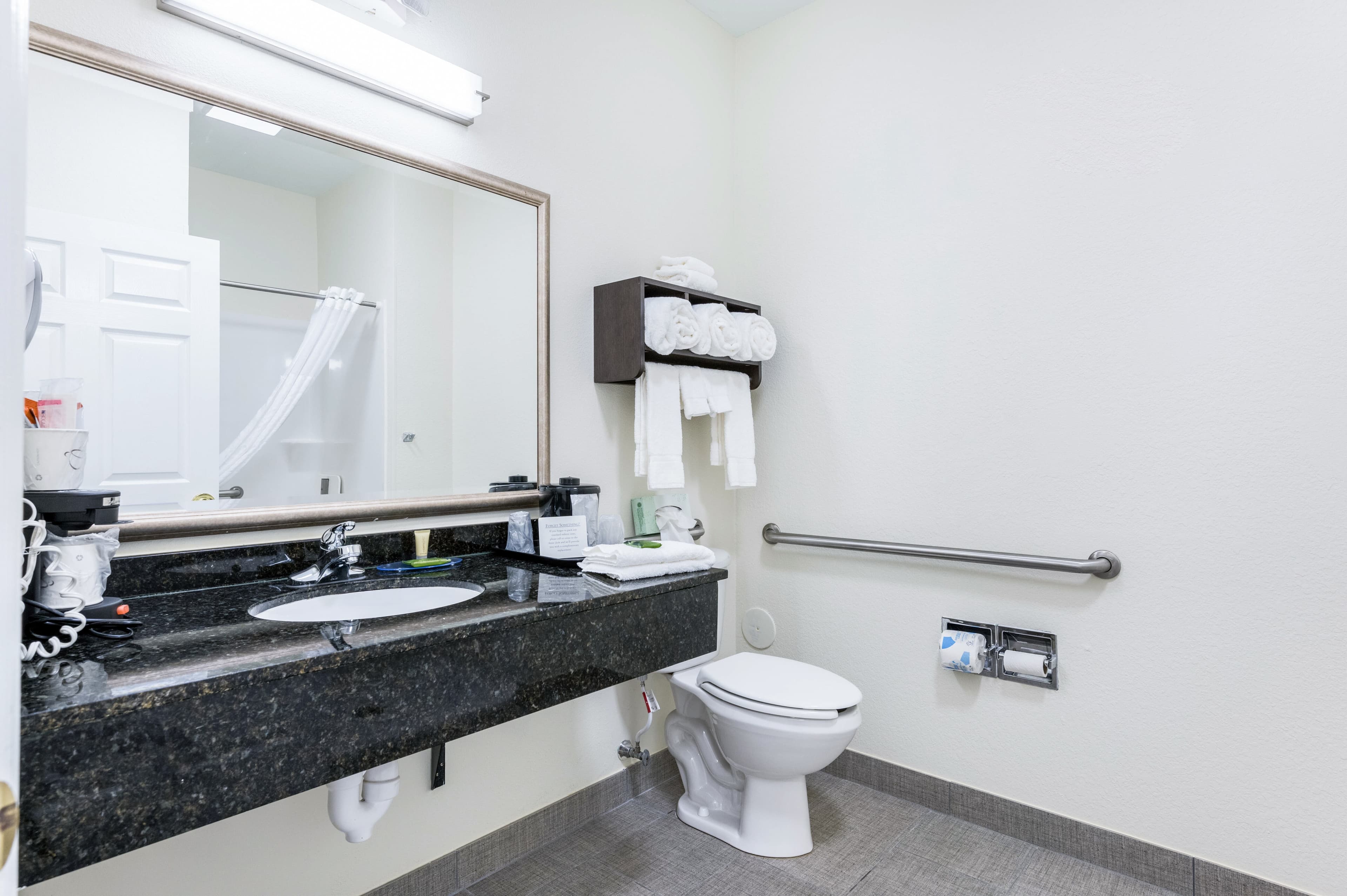 Clarion Pointe Madison-Huntsville - Image 5