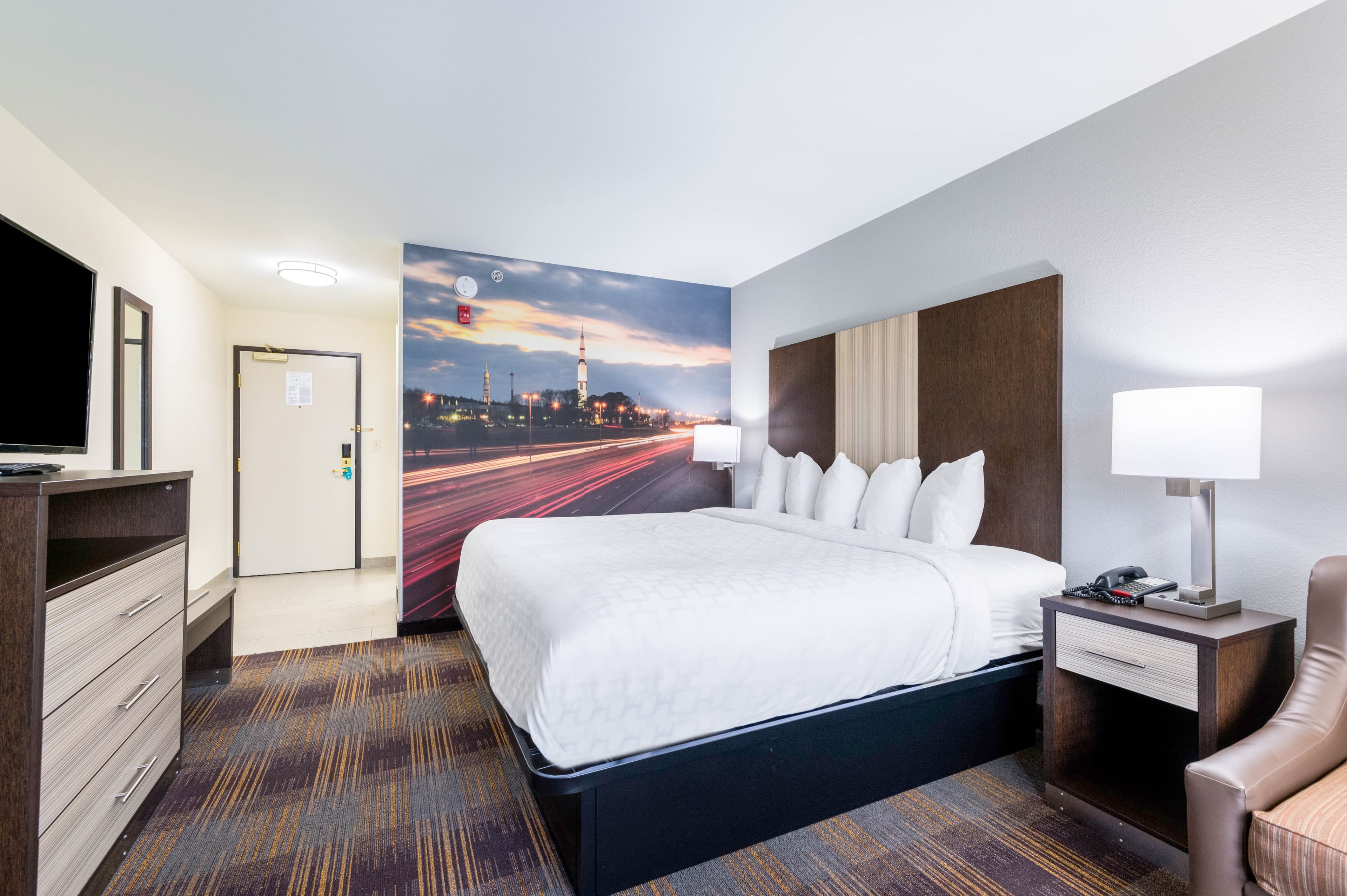 Clarion Pointe Madison-Huntsville — 12