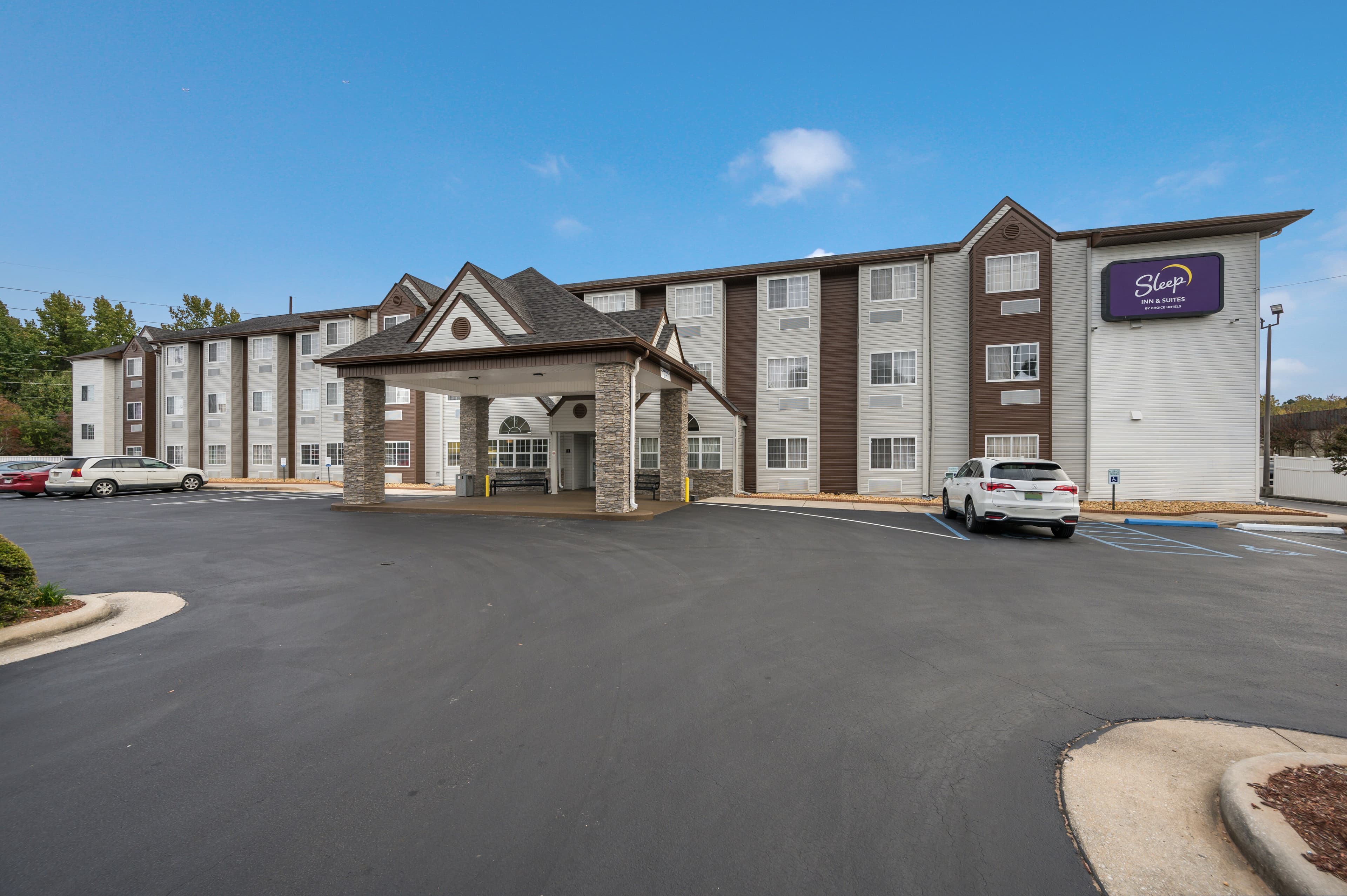 Sleep Inn & Suites Decatur West - Image 1
