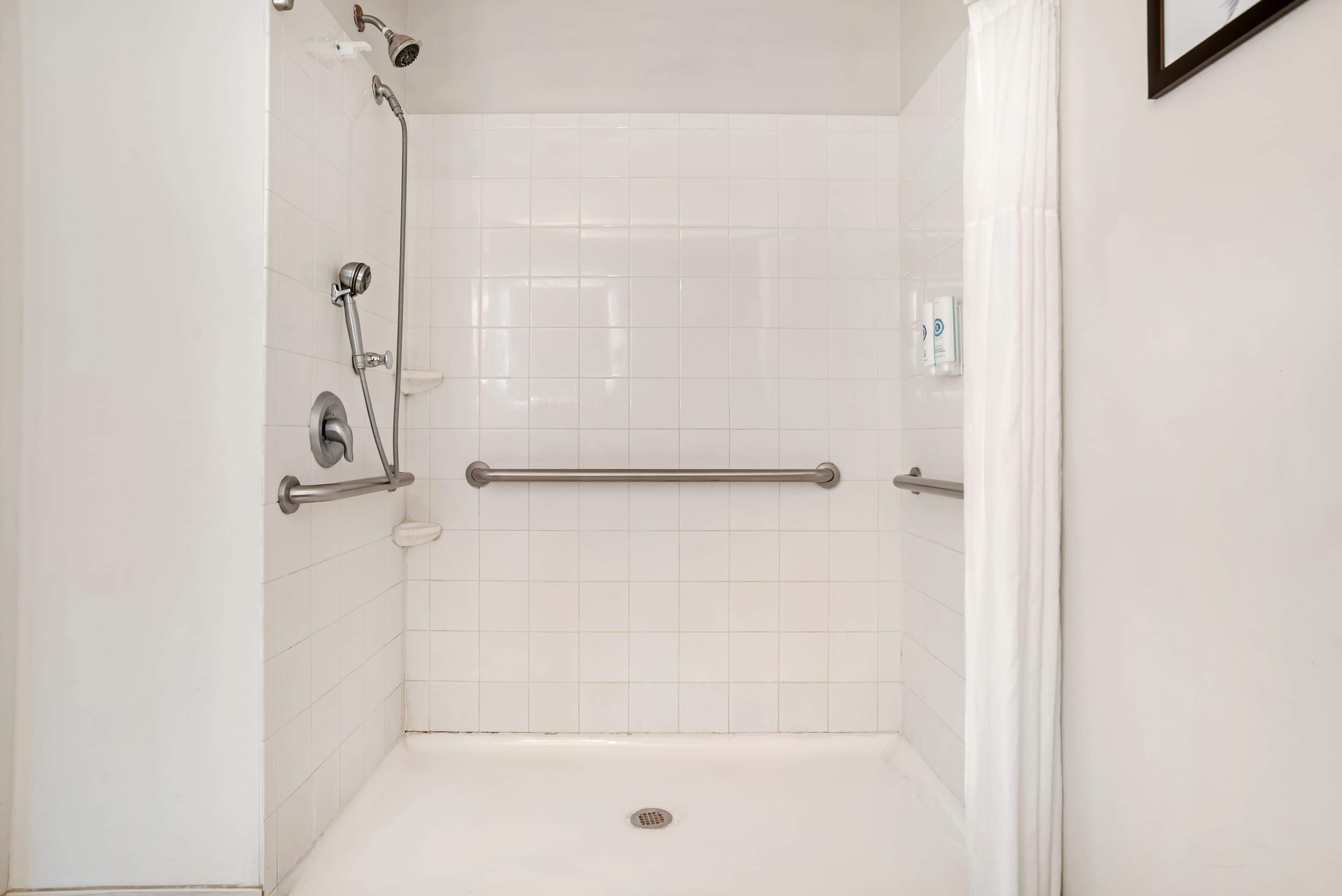 Comfort Inn & Suites Dothan Northside Plaza — 10