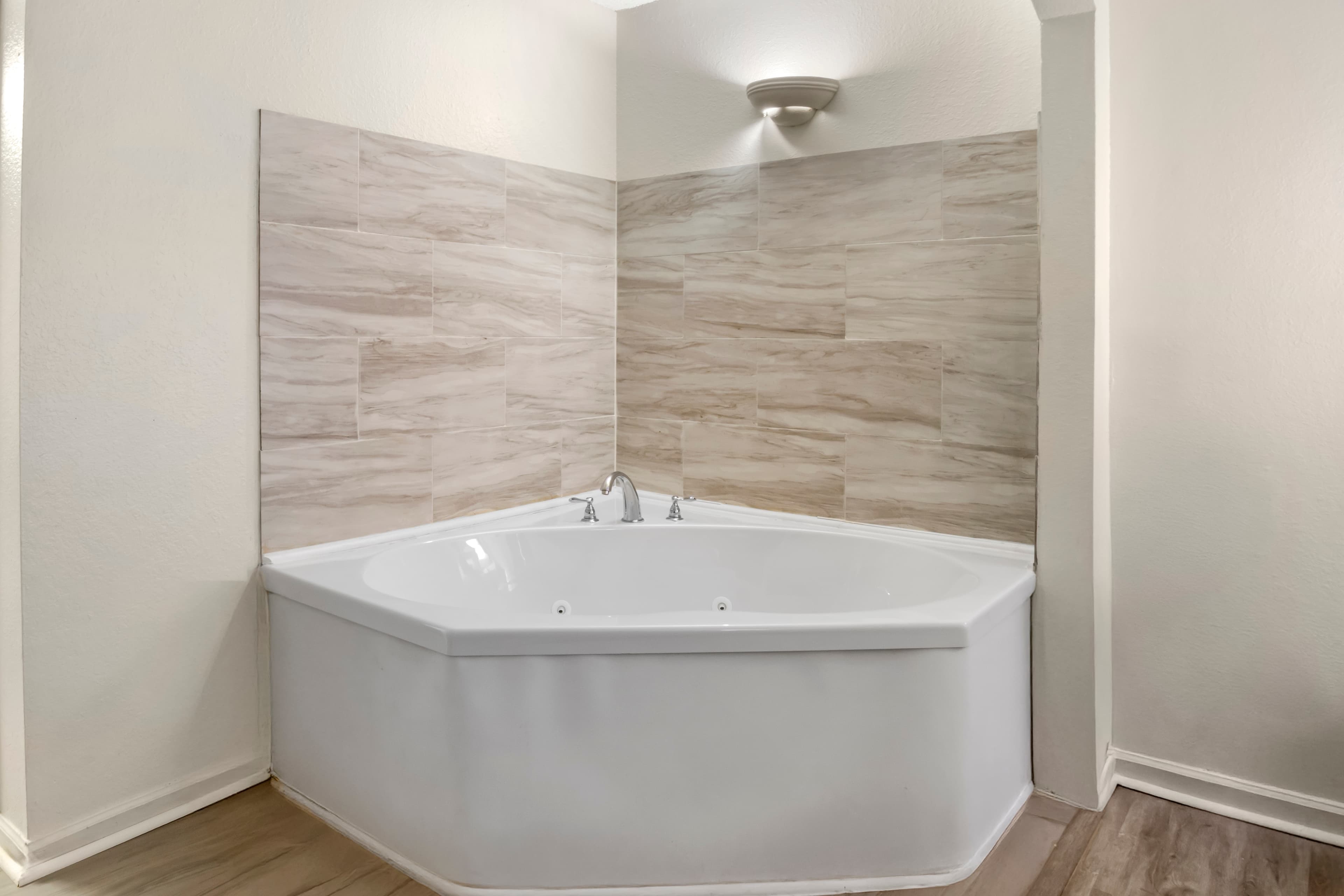 Quality Inn & Suites Decatur - Priceville I-65 — 27