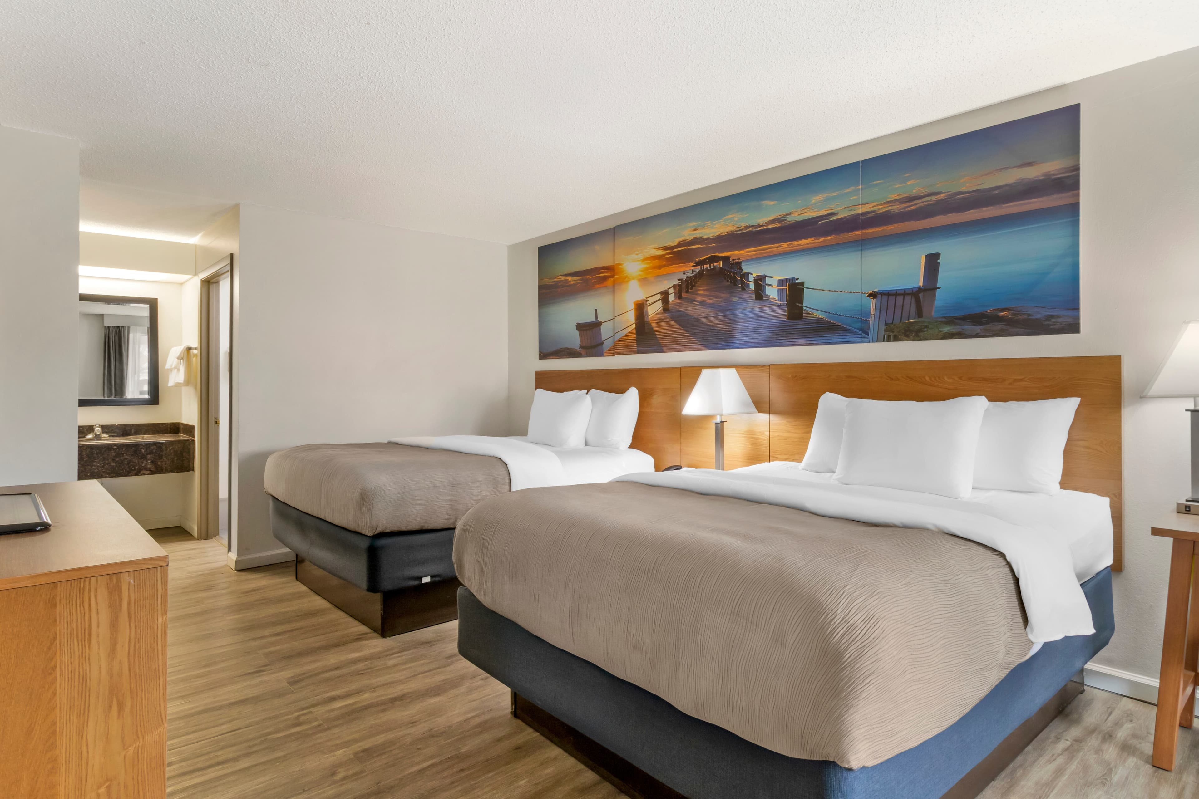 Quality Inn & Suites Decatur - Priceville I-65 — 10