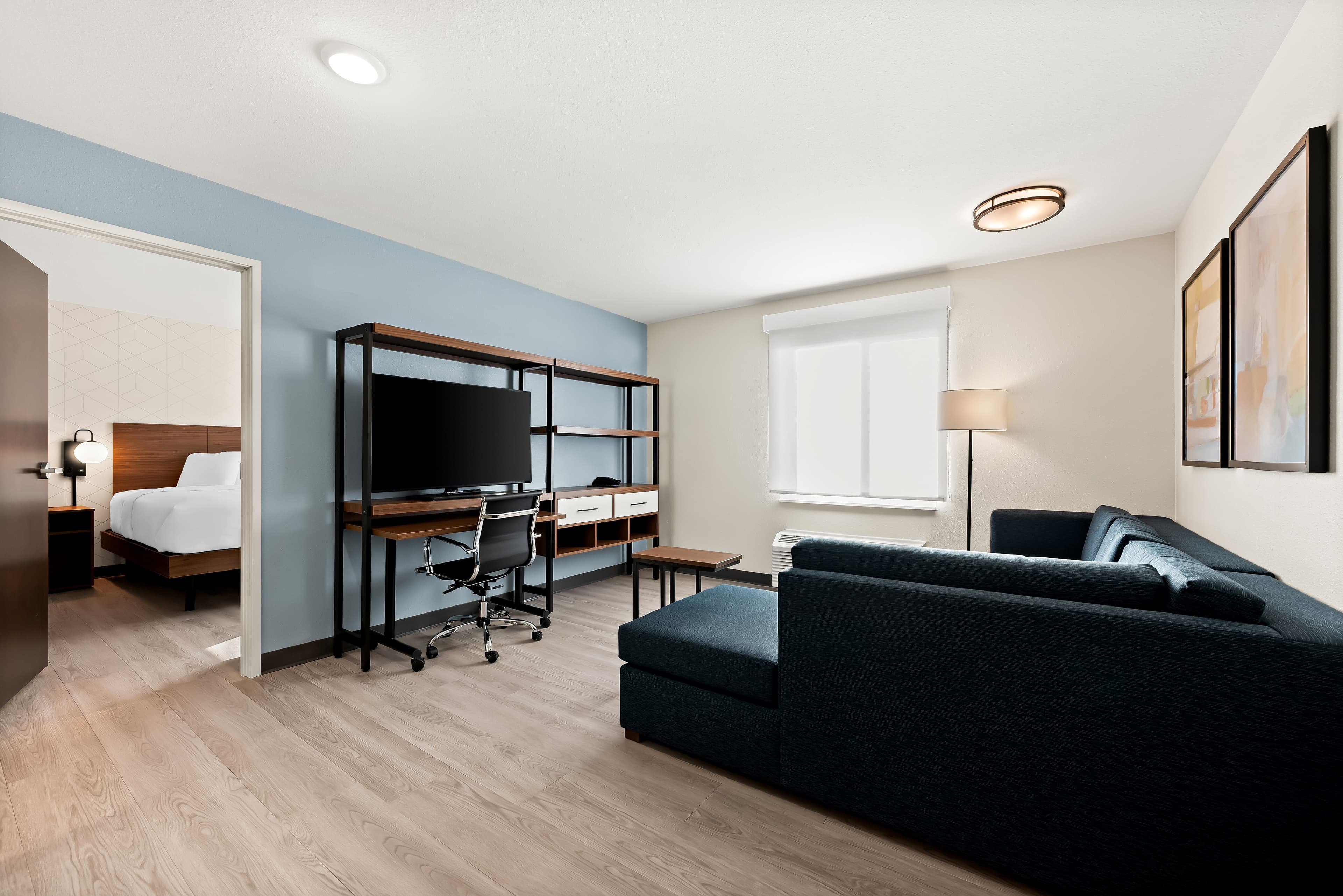Everhome Suites Huntsville - Research Park — 35