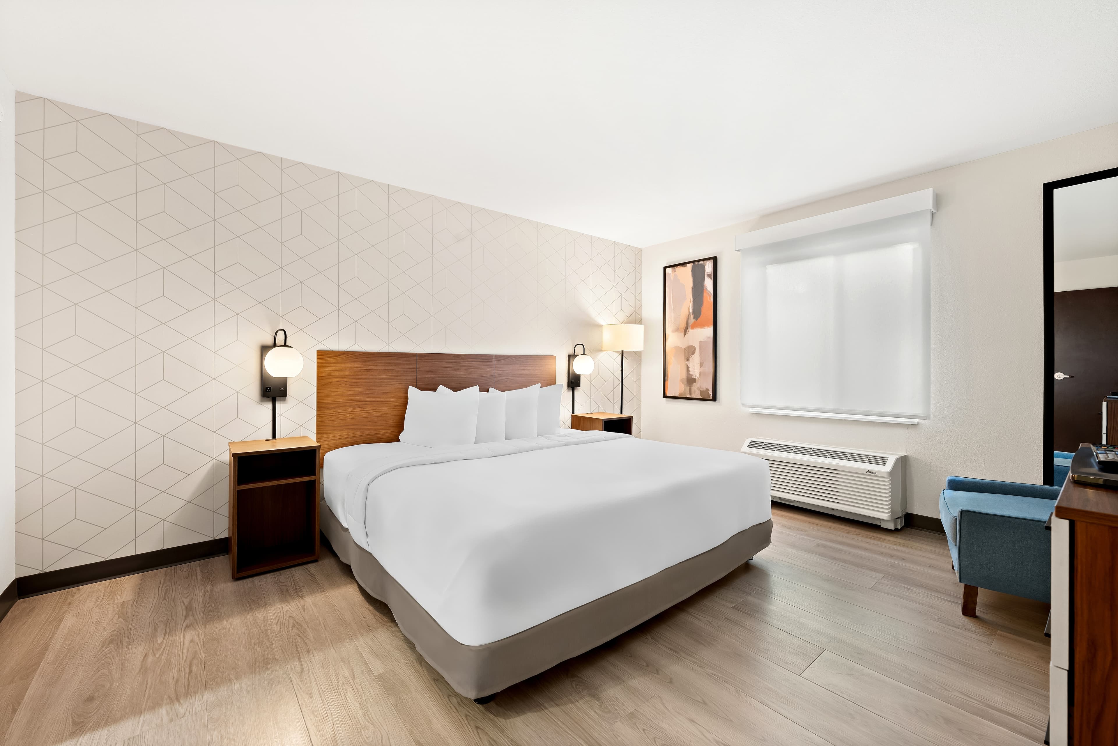 Everhome Suites Huntsville - Research Park — 27