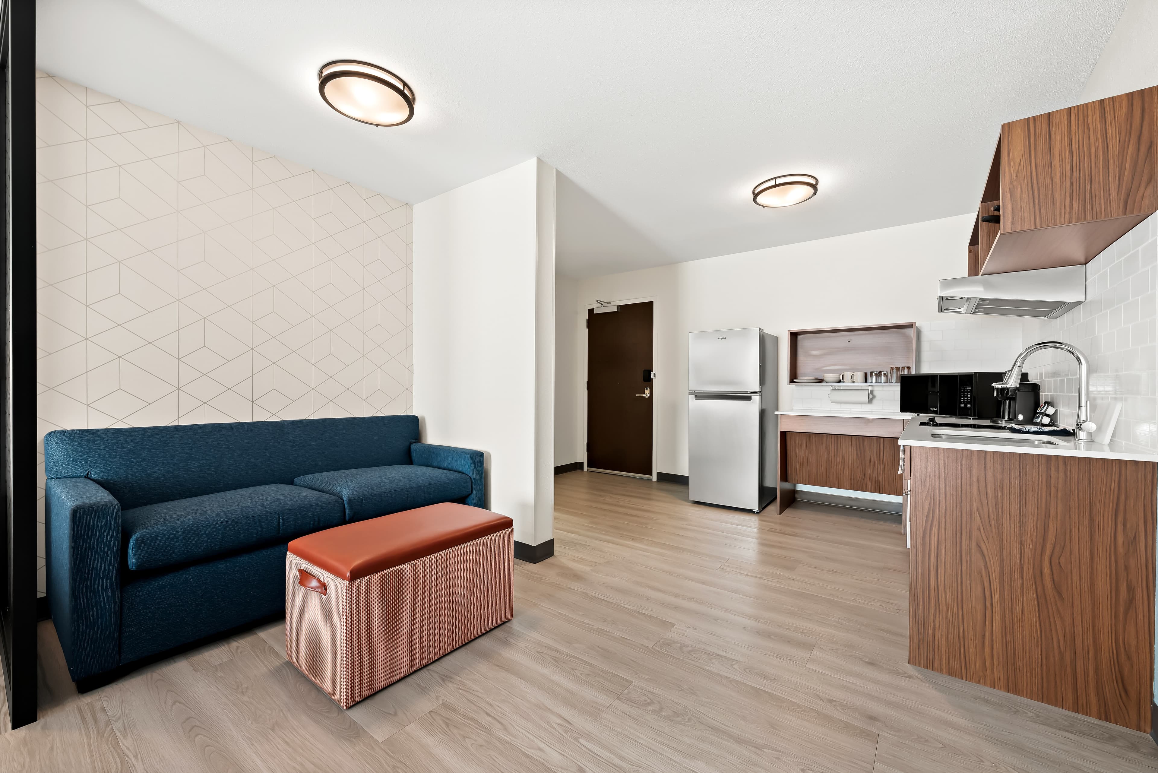 Everhome Suites Huntsville - Research Park - Image 4