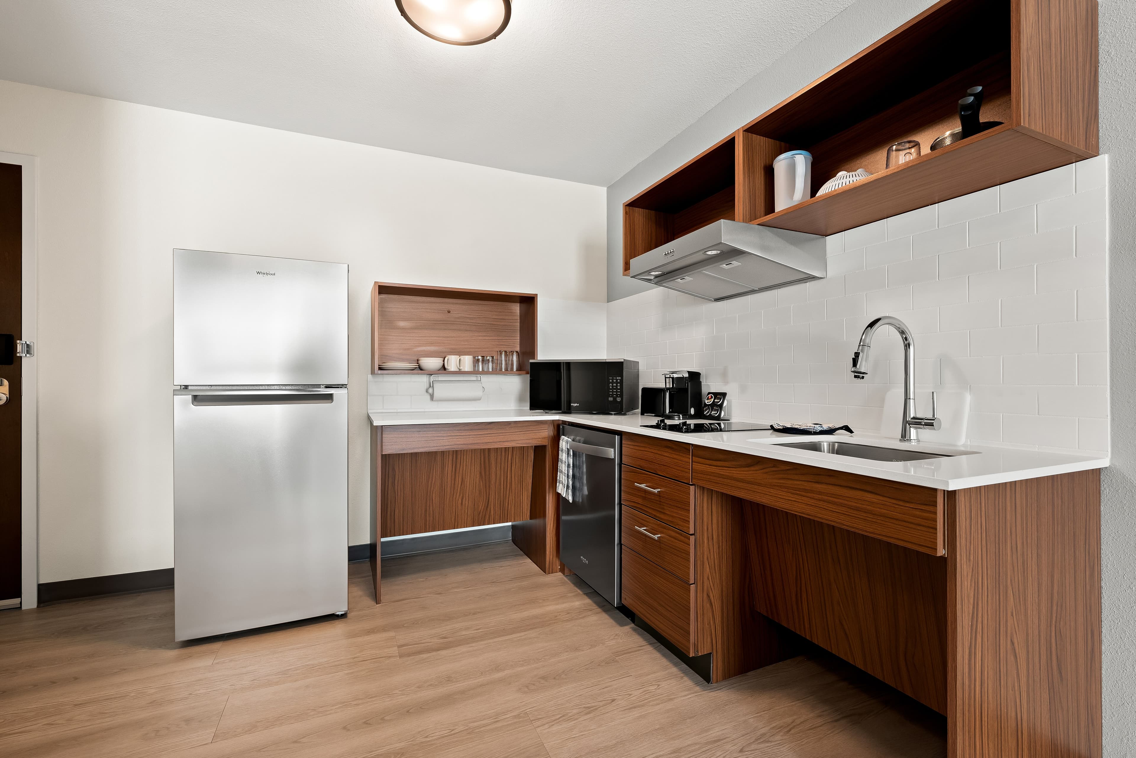 Everhome Suites Huntsville - Research Park - Image 5