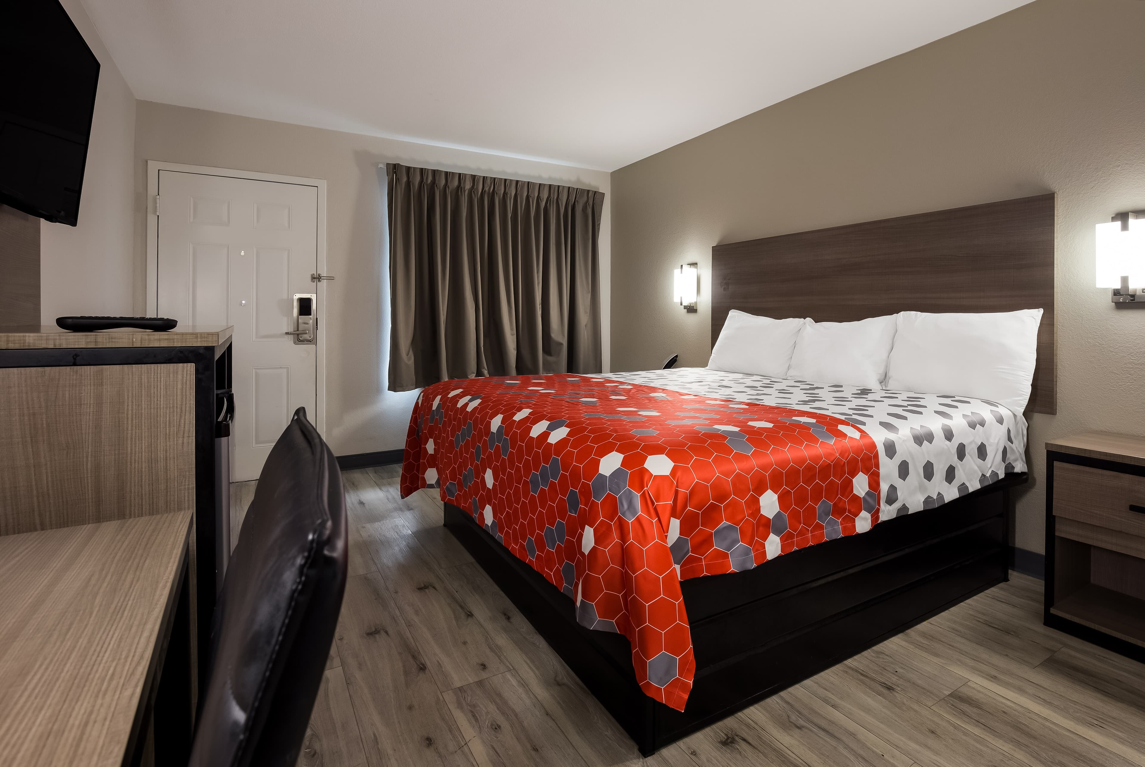 Econo Lodge Mobile Airport Blvd. — 8