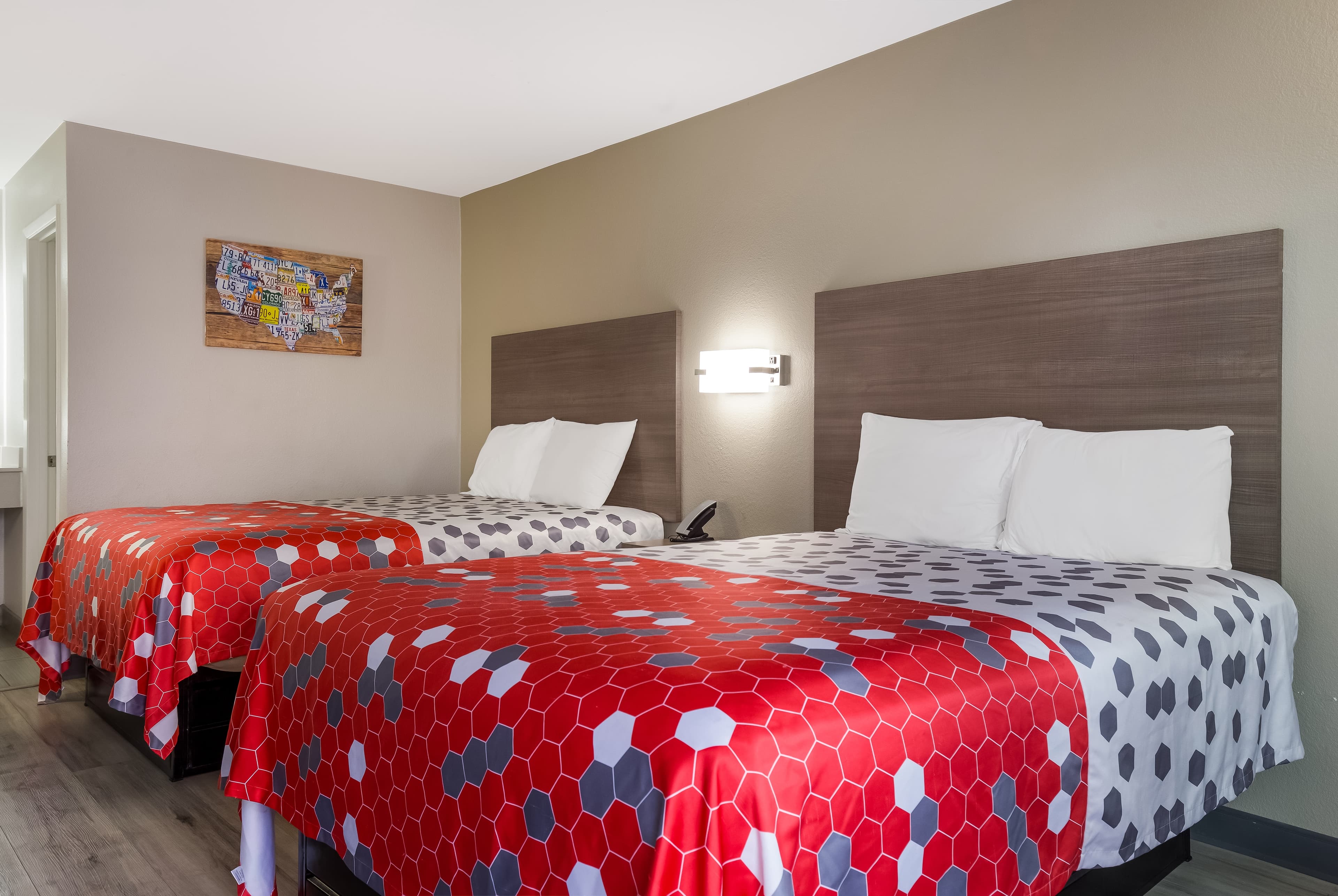 Econo Lodge Mobile Airport Blvd. — 16