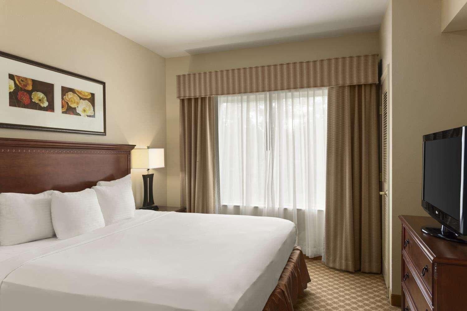 Country Inn & Suites by Radisson, Saraland, AL - Image 2