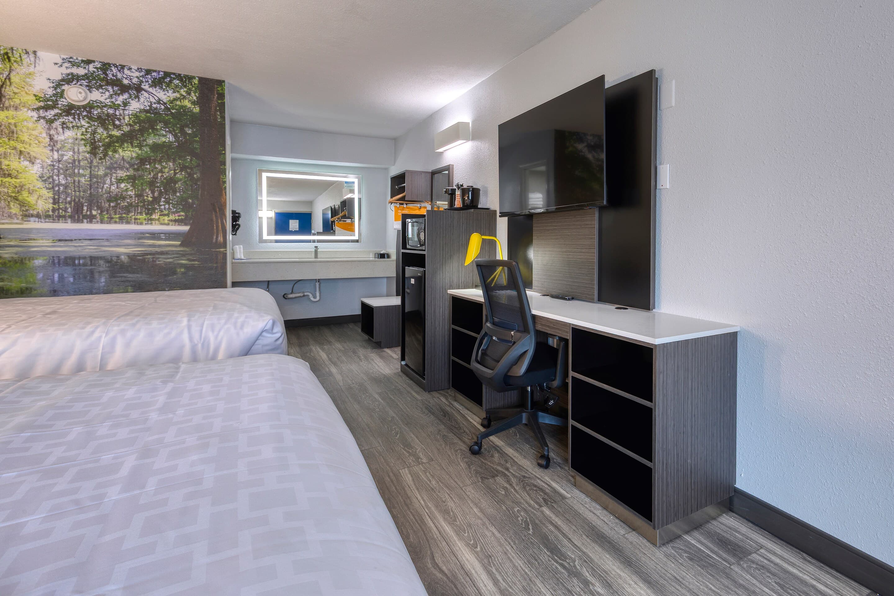 Clarion Pointe Decatur River City — 13