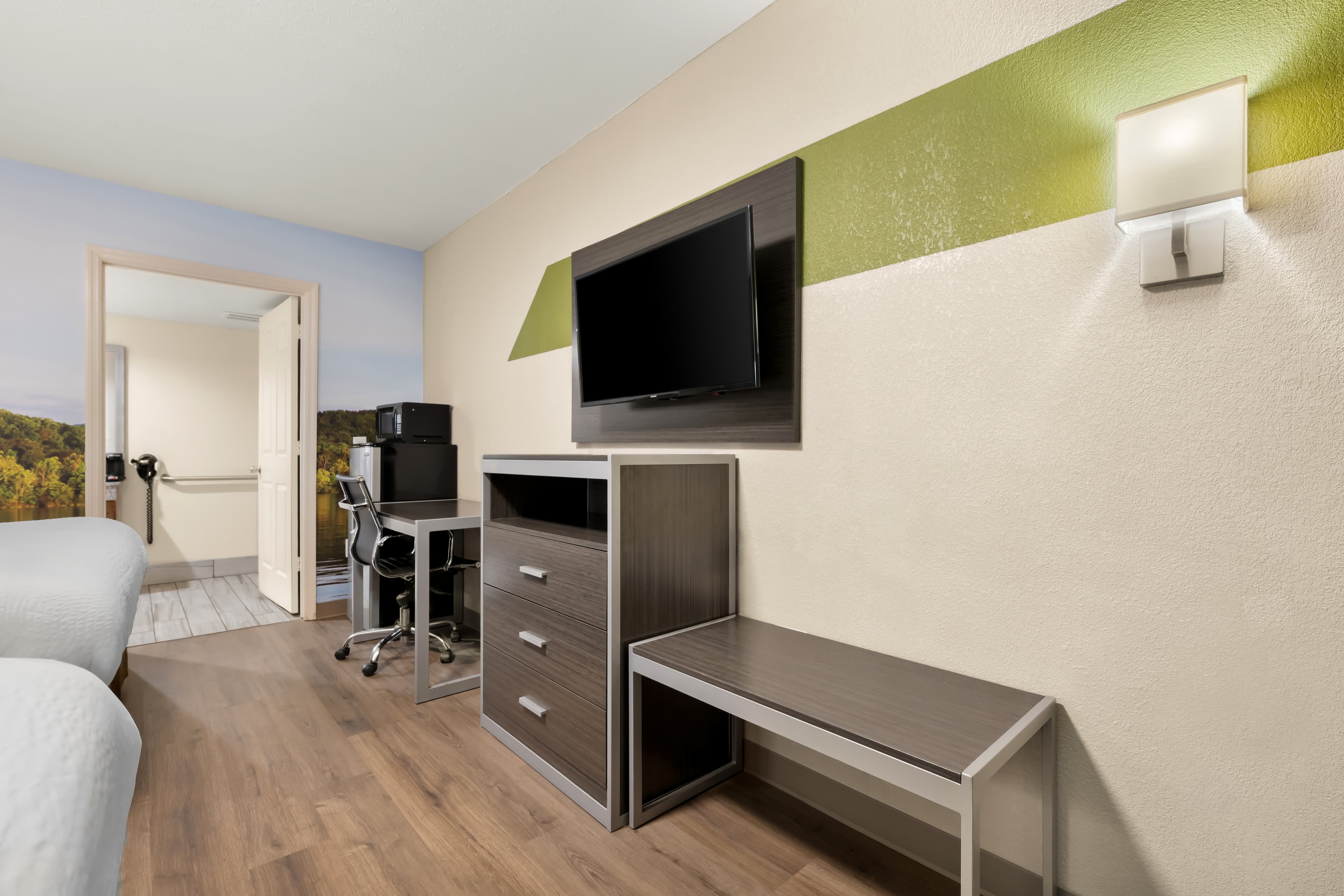 Clarion Pointe Athens I-65 — 30