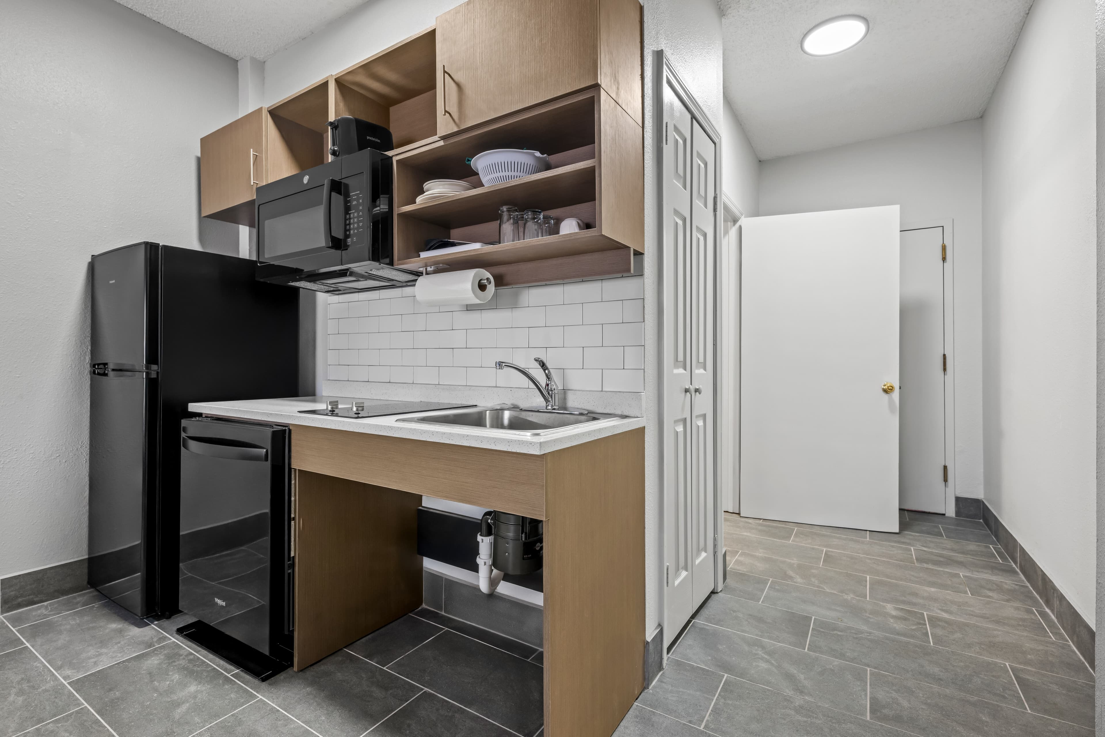 MainStay Suites Decatur River City — 6