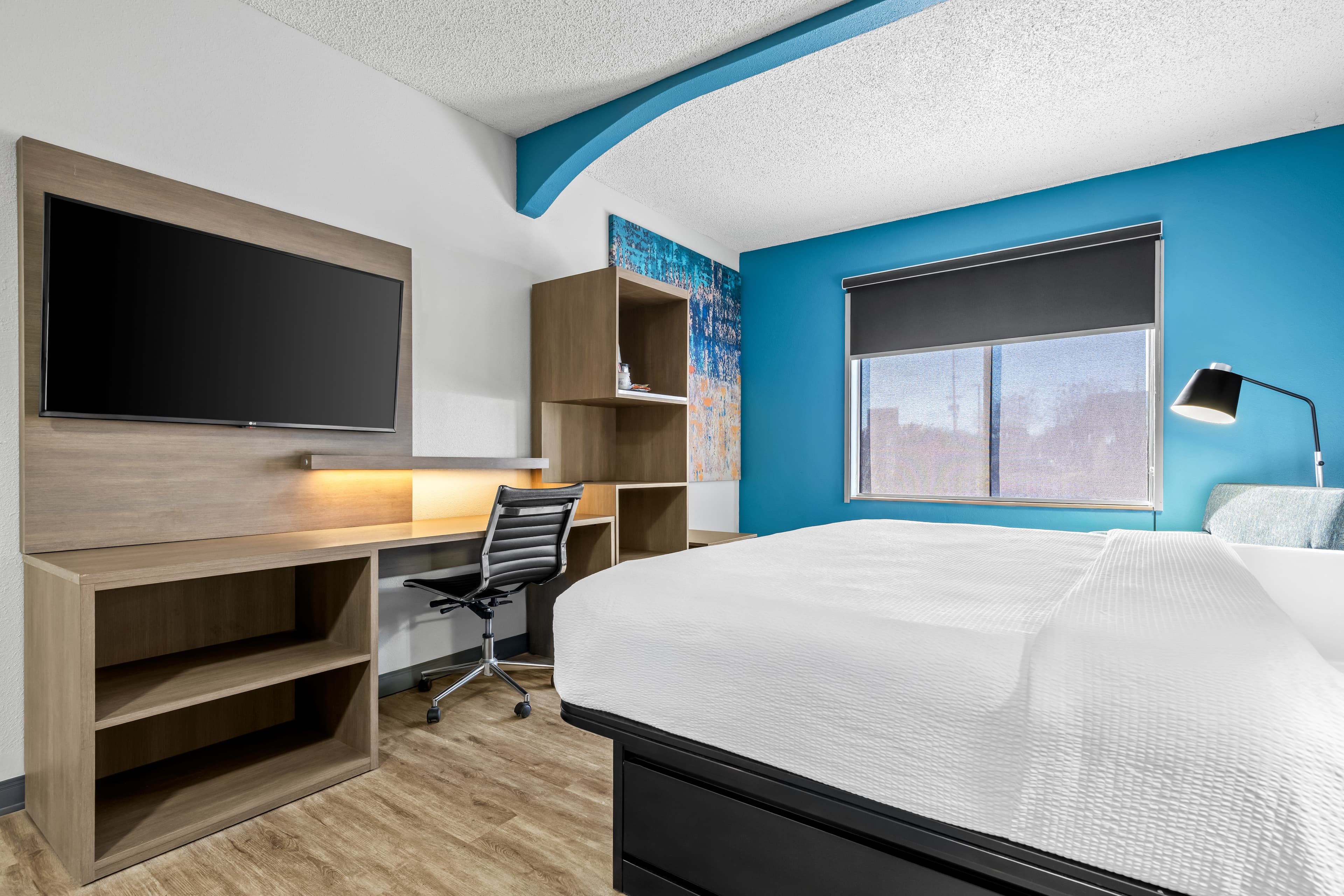 MainStay Suites Decatur River City — 8