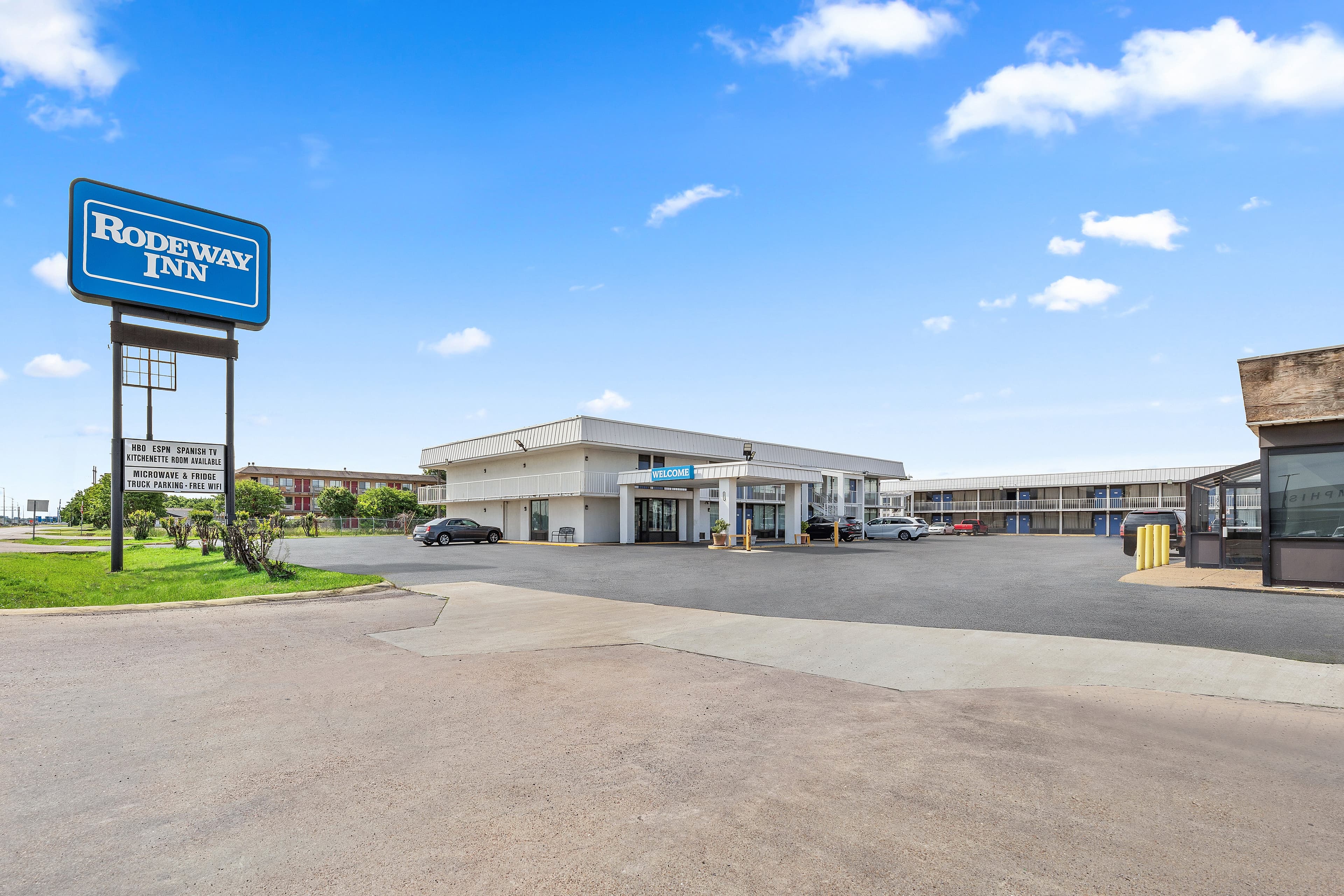 Rodeway Inn West Memphis - Image 1