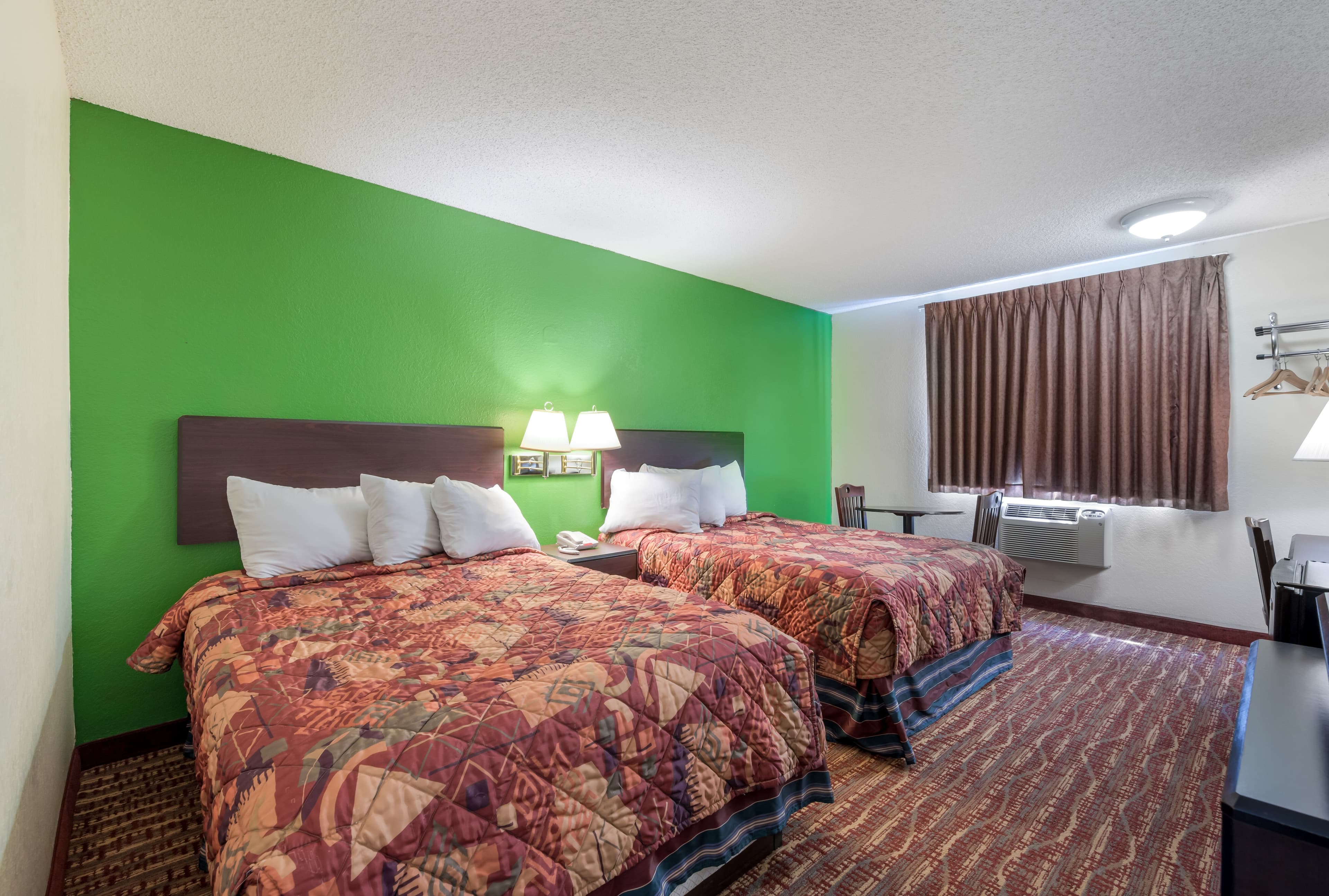 Rodeway Inn Benton — 3