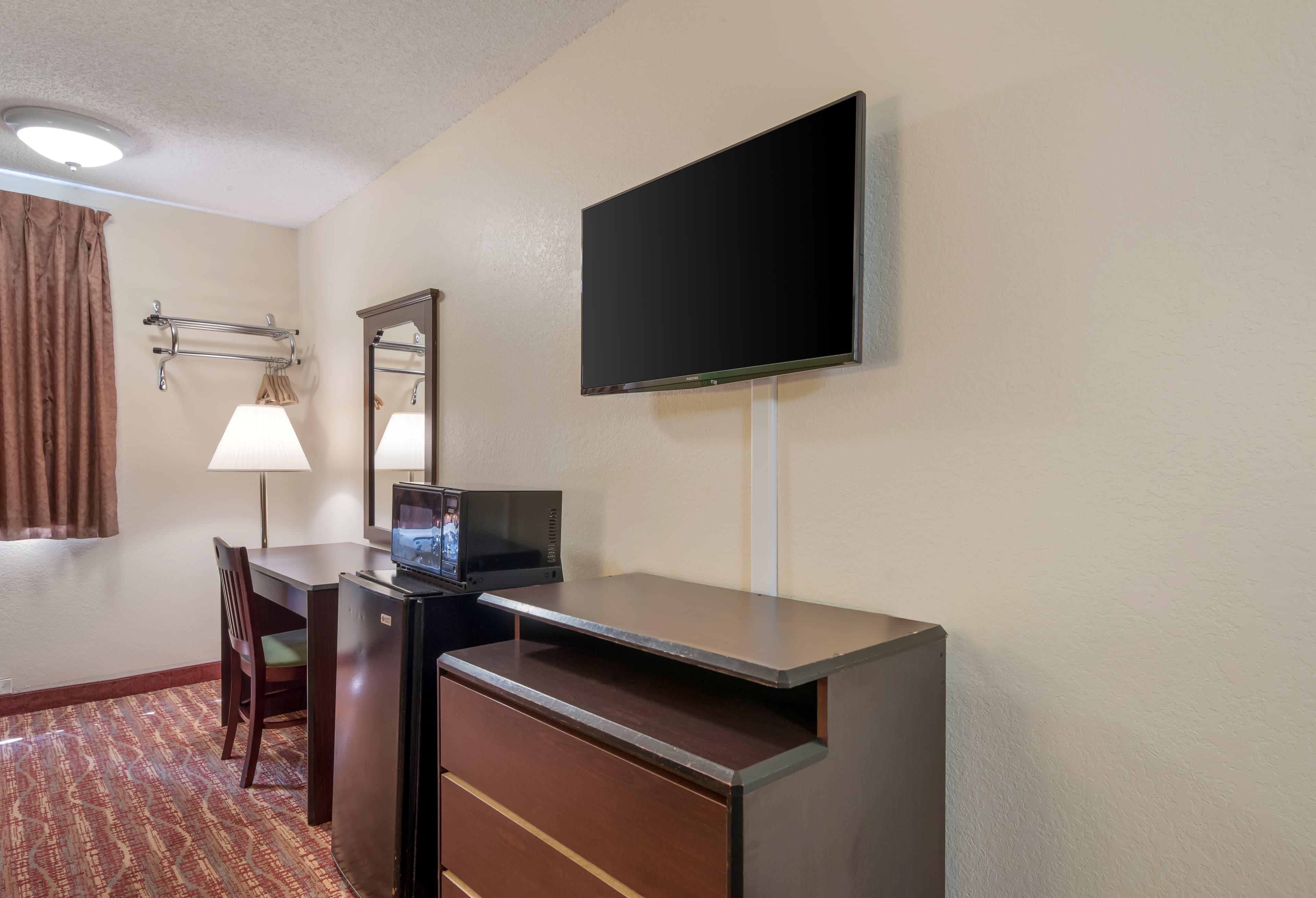 Rodeway Inn Benton — 5
