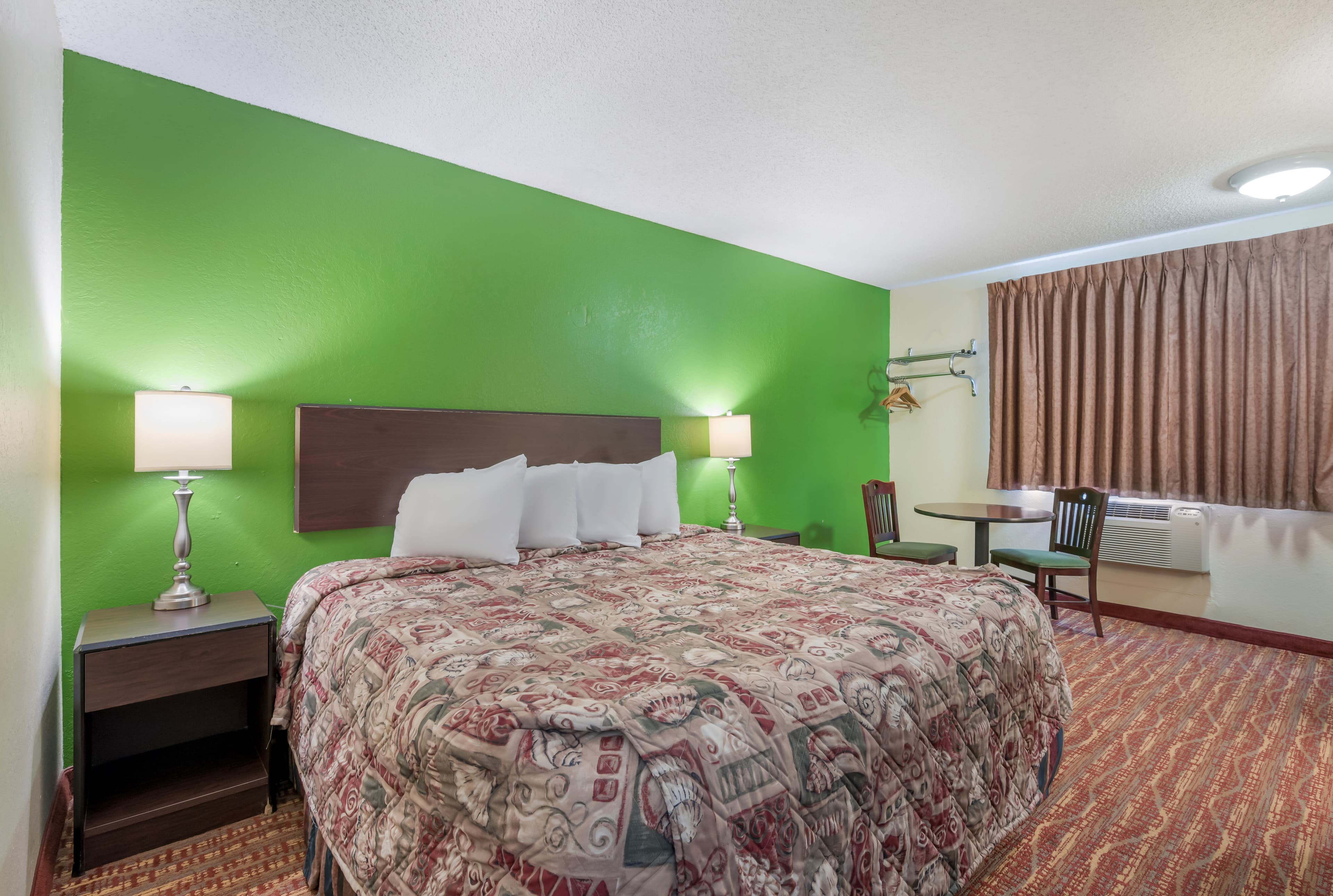 Rodeway Inn Benton — 7
