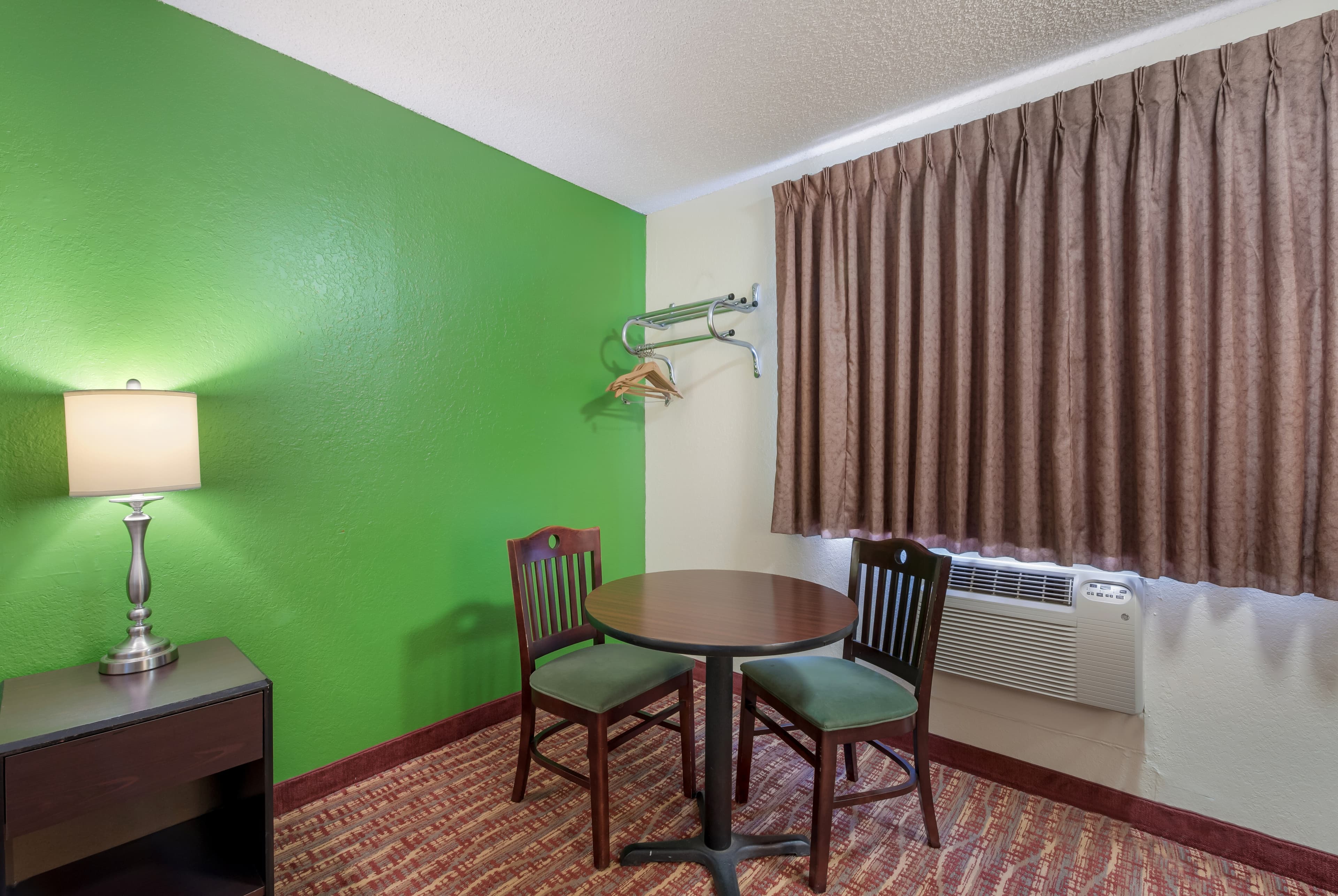 Rodeway Inn Benton — 9