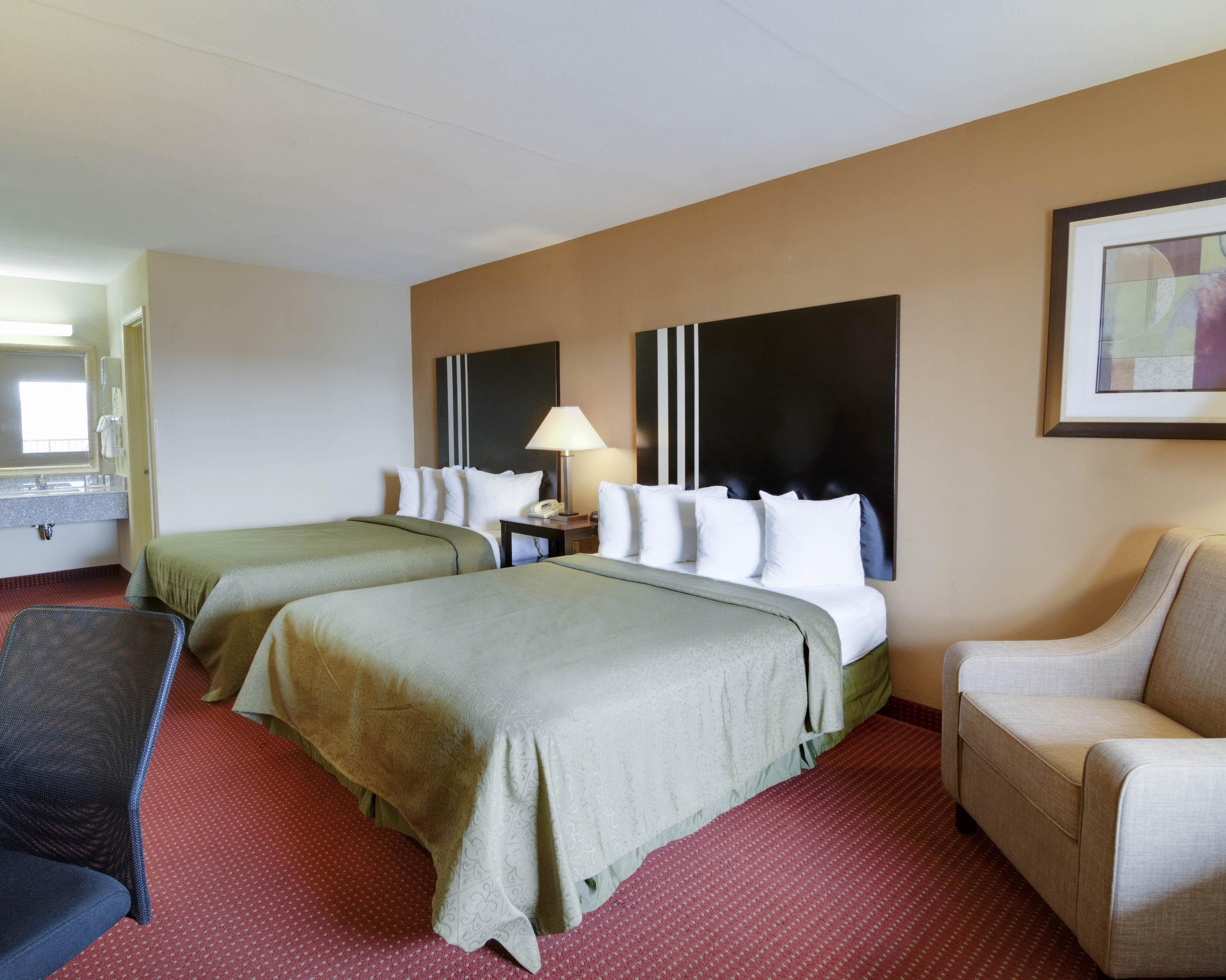 Quality Inn & Suites Clarksville — 13