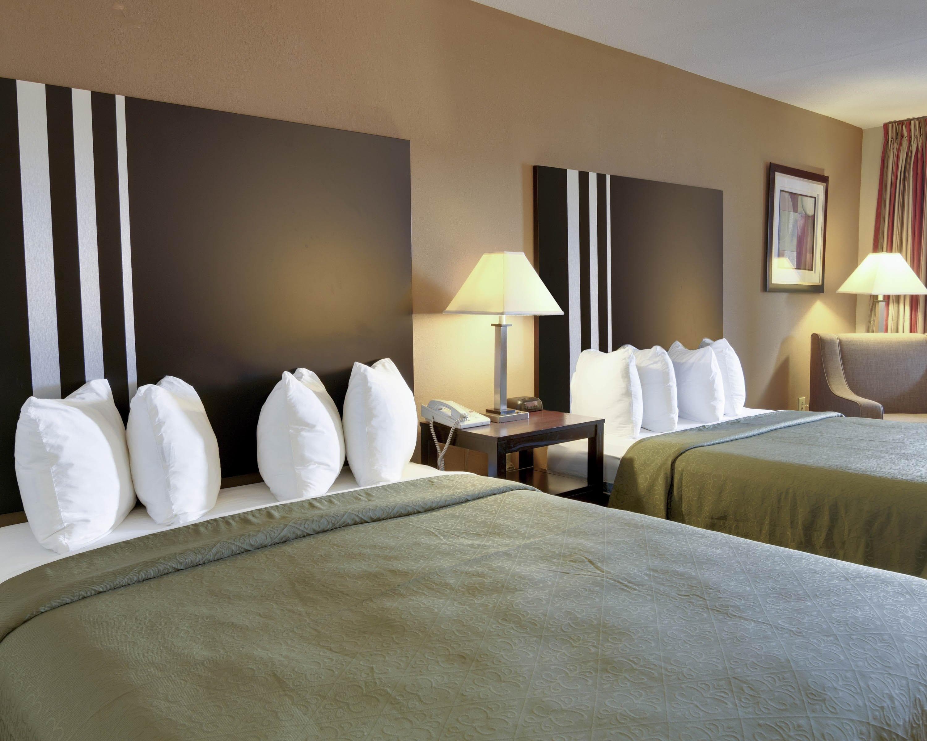 Quality Inn & Suites Clarksville - Image 1