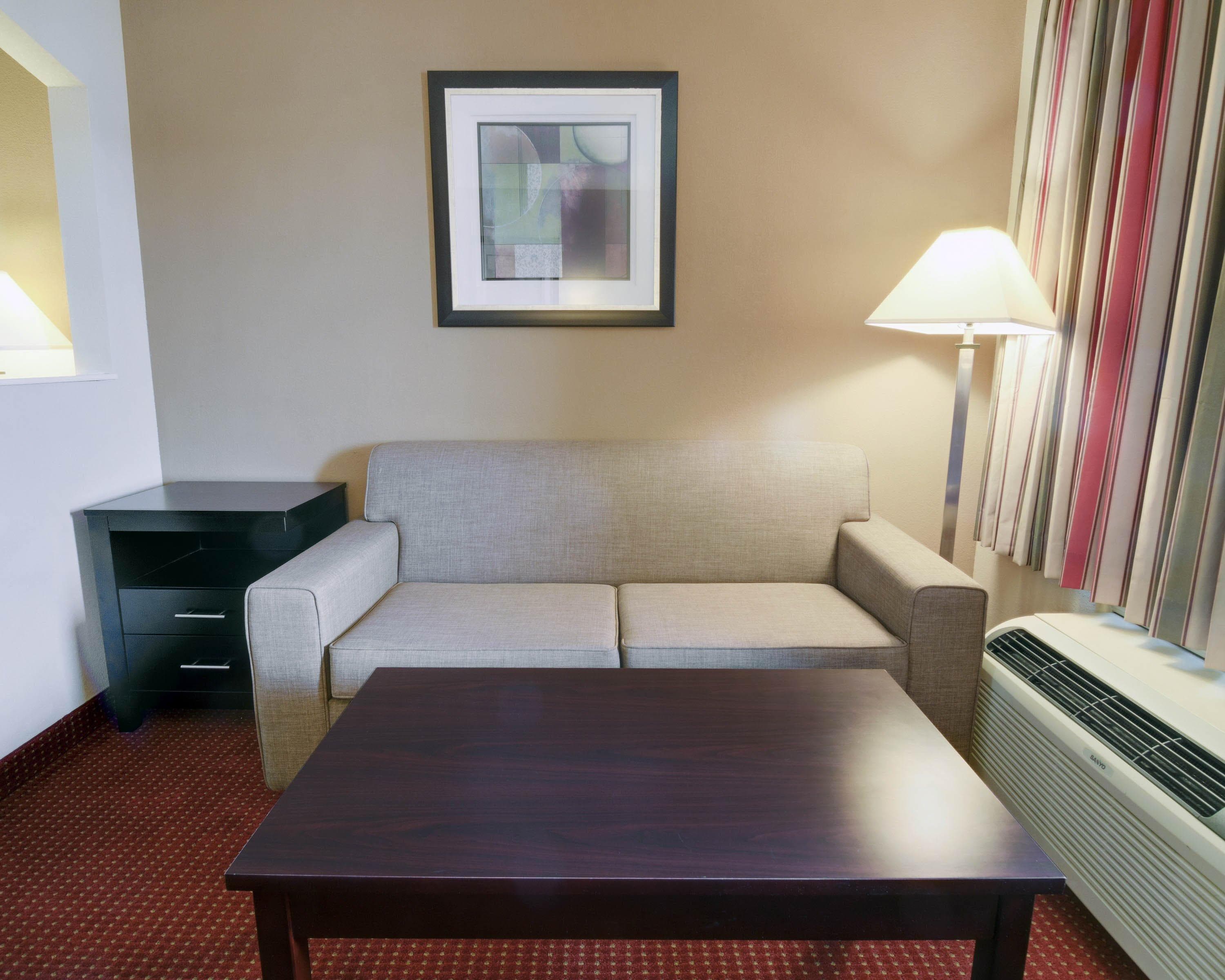 Quality Inn & Suites Clarksville — 17